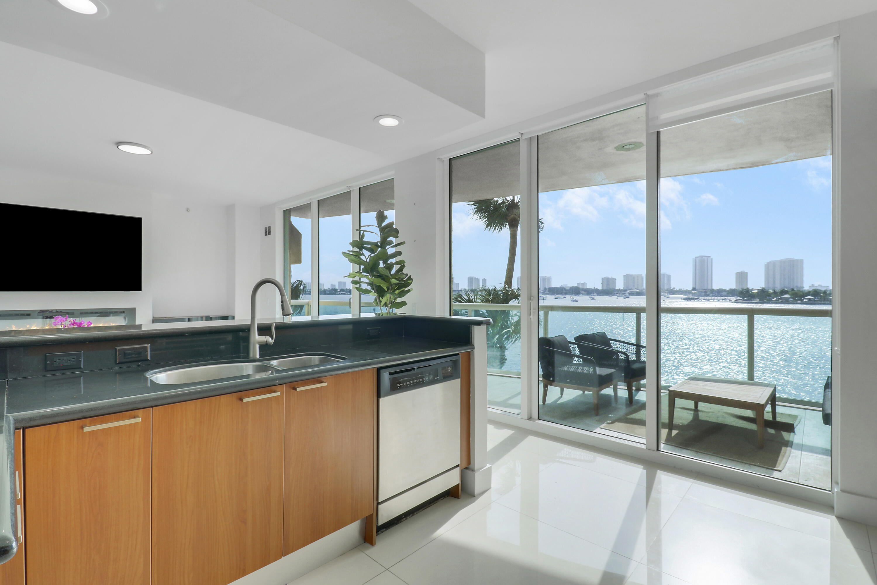 MARINA GRANDE RIVIERA BEACH CONDO - Residential