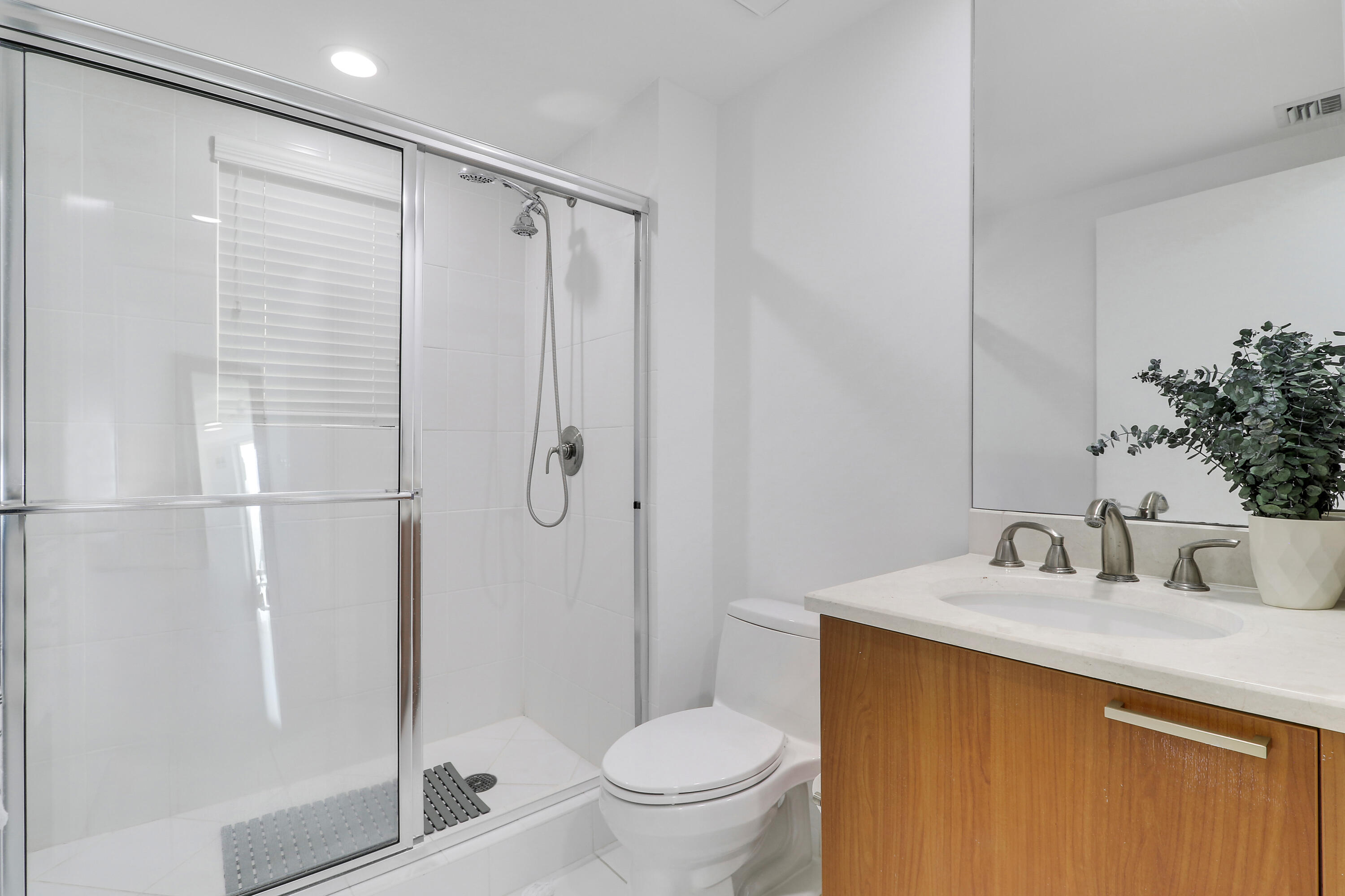 MARINA GRANDE RIVIERA BEACH CONDO - Residential