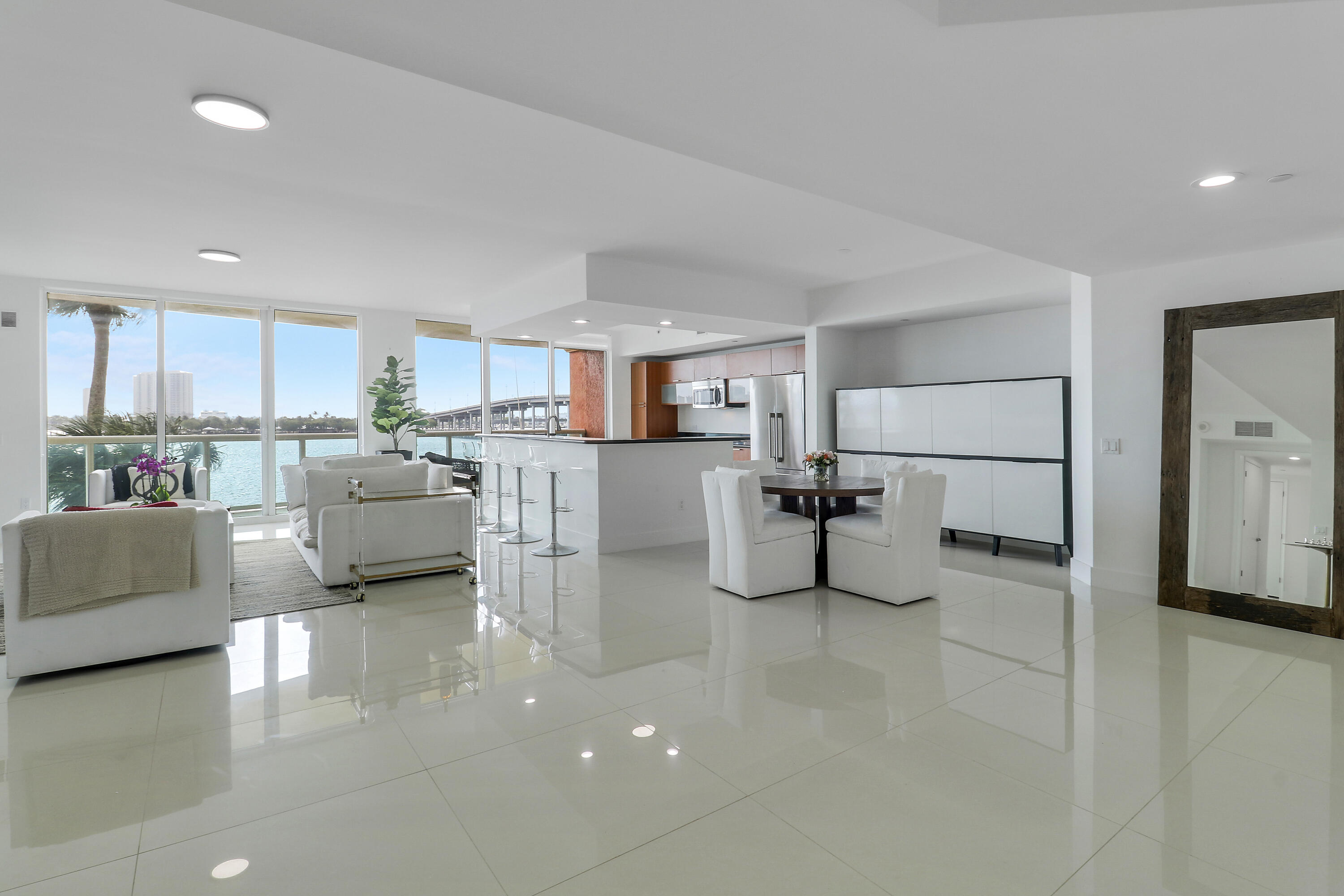 MARINA GRANDE RIVIERA BEACH CONDO - Residential