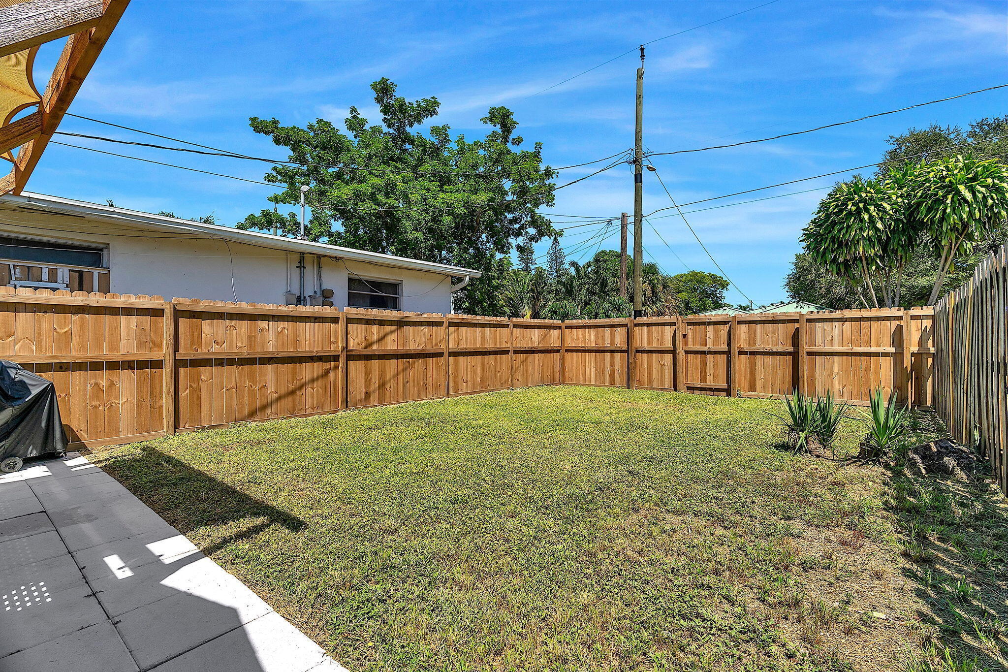 LAKE WORTH TOWN OF - Residential