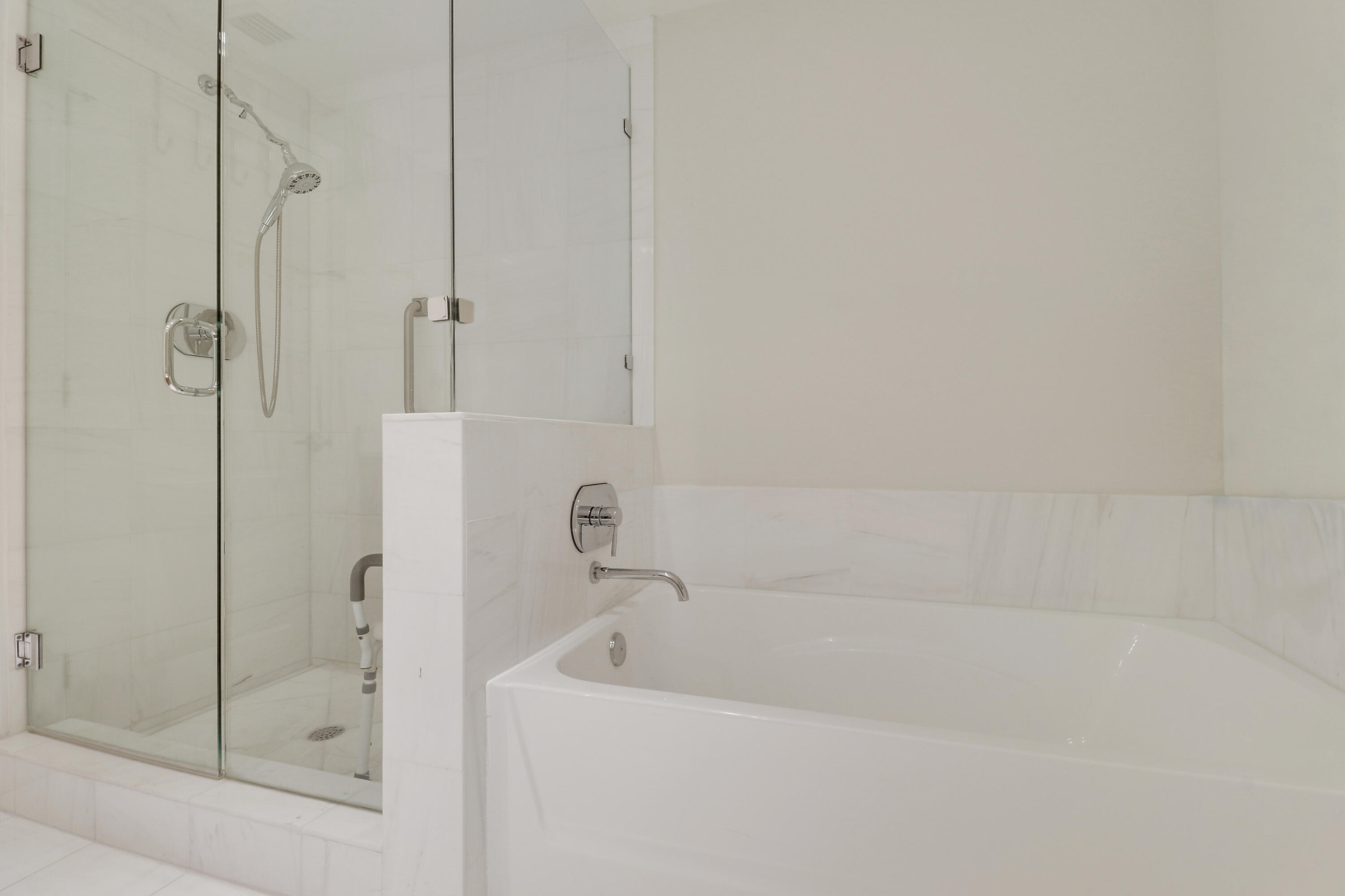 CITY PALMS CONDO - Residential