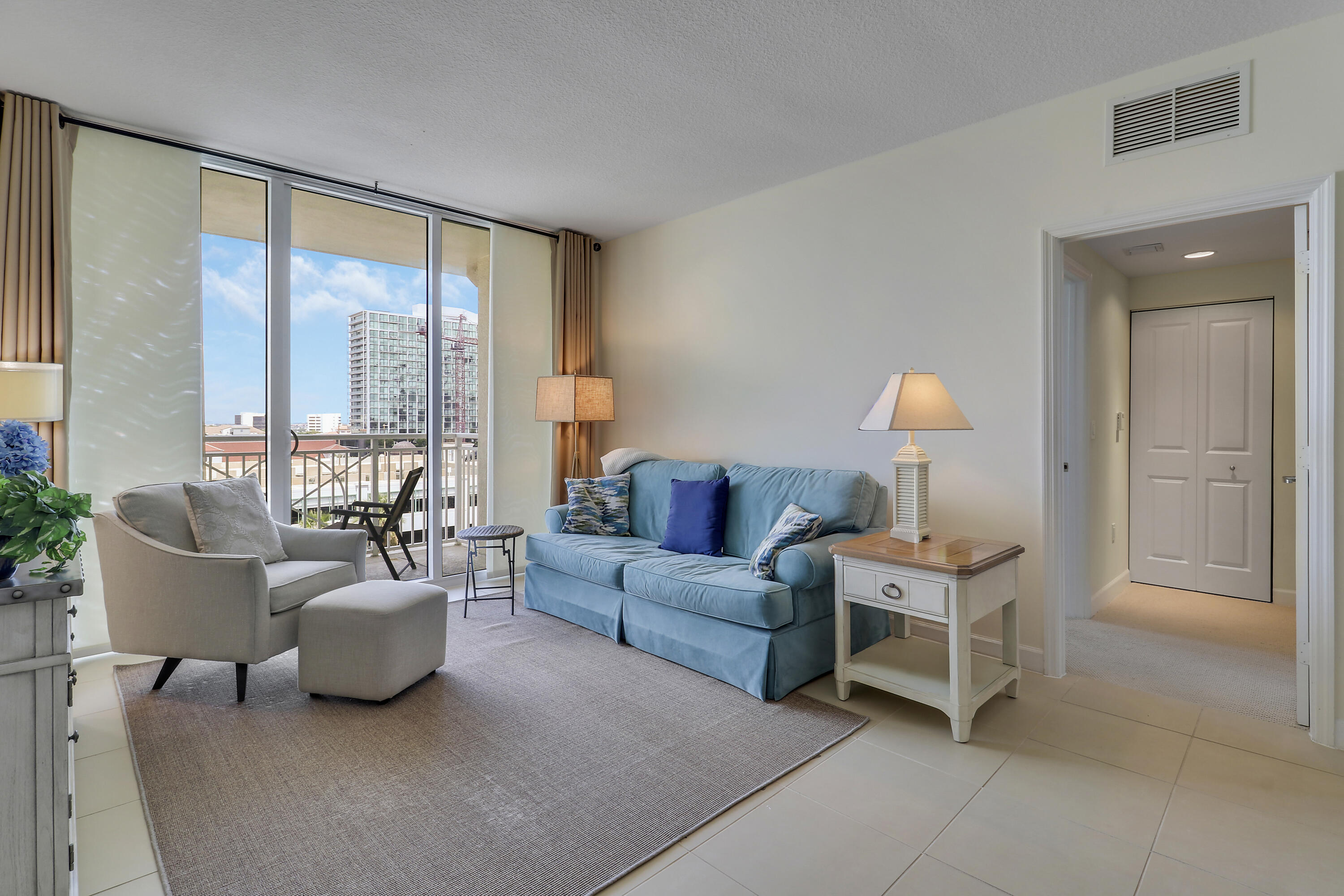 CITY PALMS CONDO - Residential