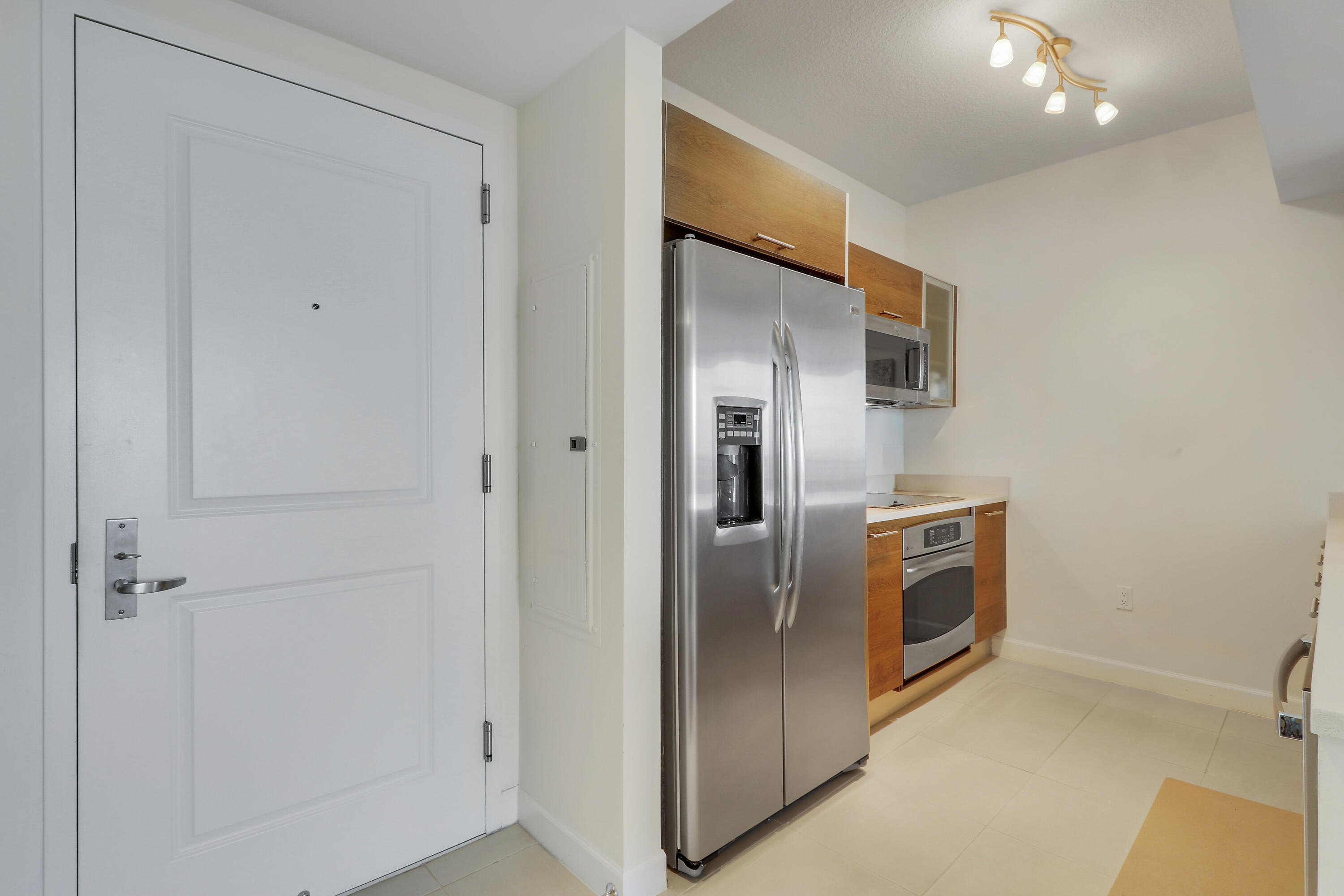 CITY PALMS CONDO - Residential
