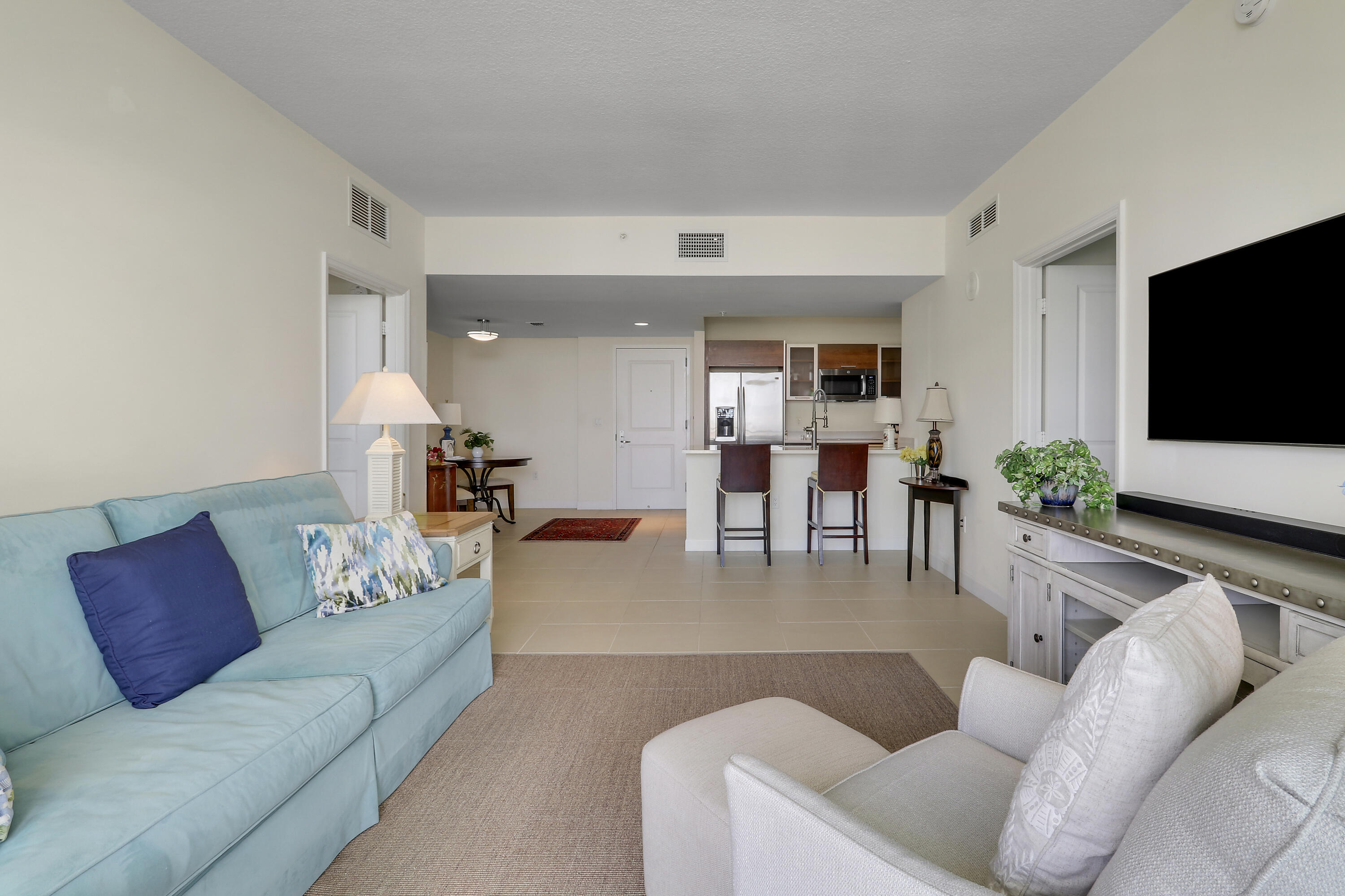 CITY PALMS CONDO - Residential