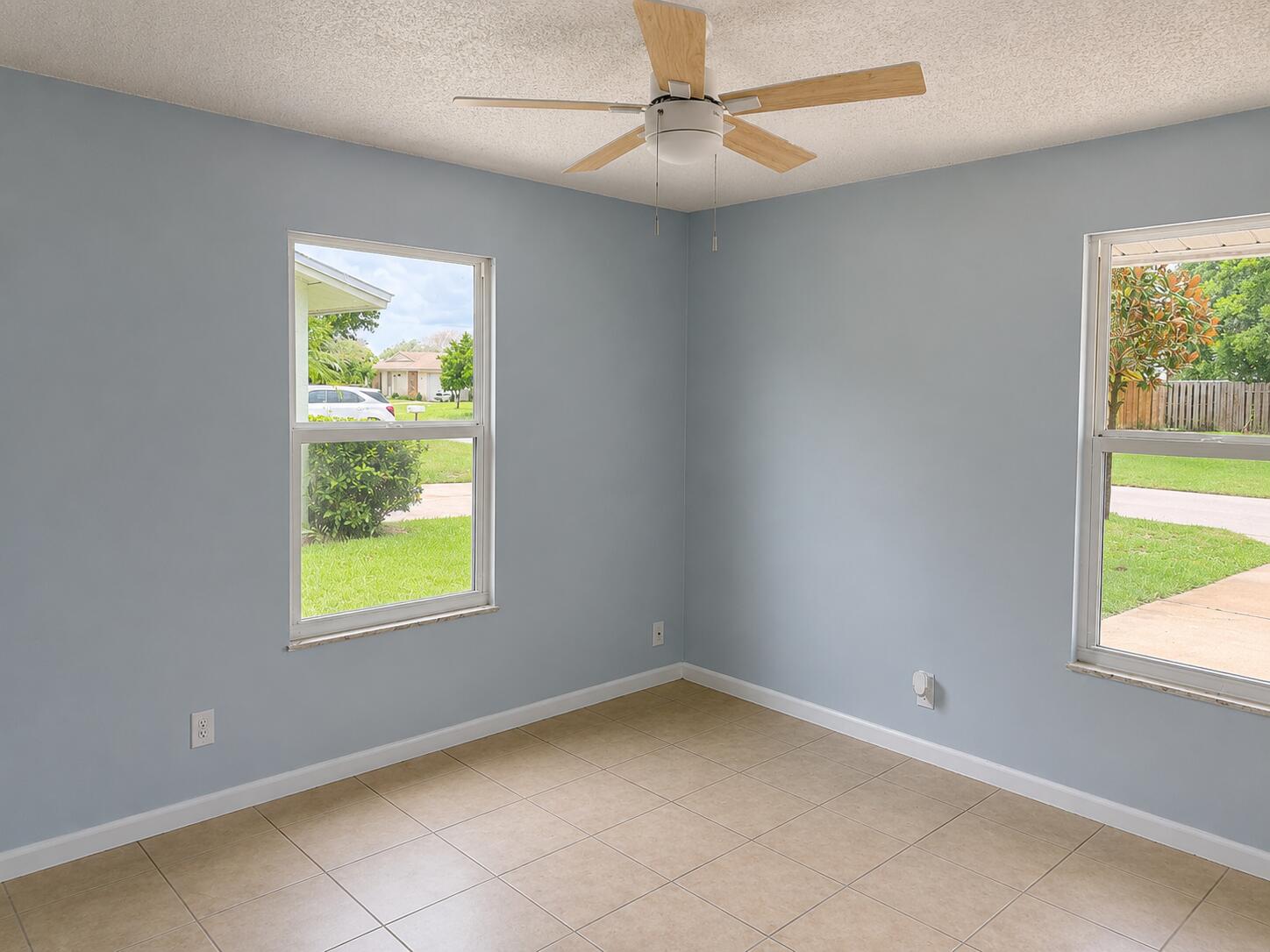 EASTRIDGE ESTATES - Residential Lease