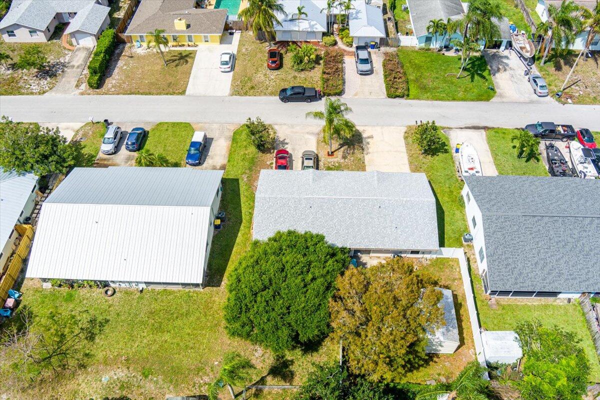 EASTRIDGE ESTATES - Residential Lease