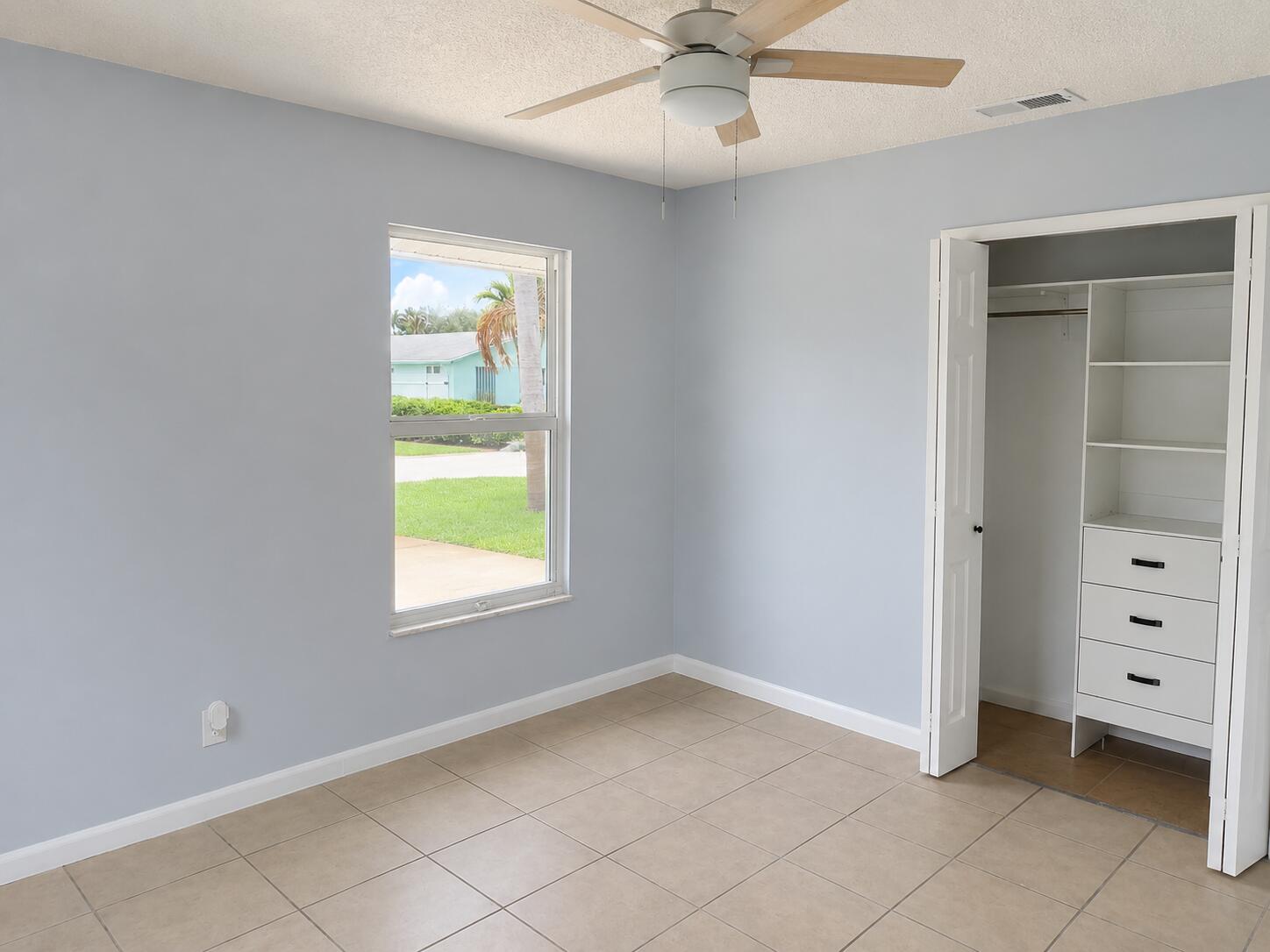 EASTRIDGE ESTATES - Residential Lease