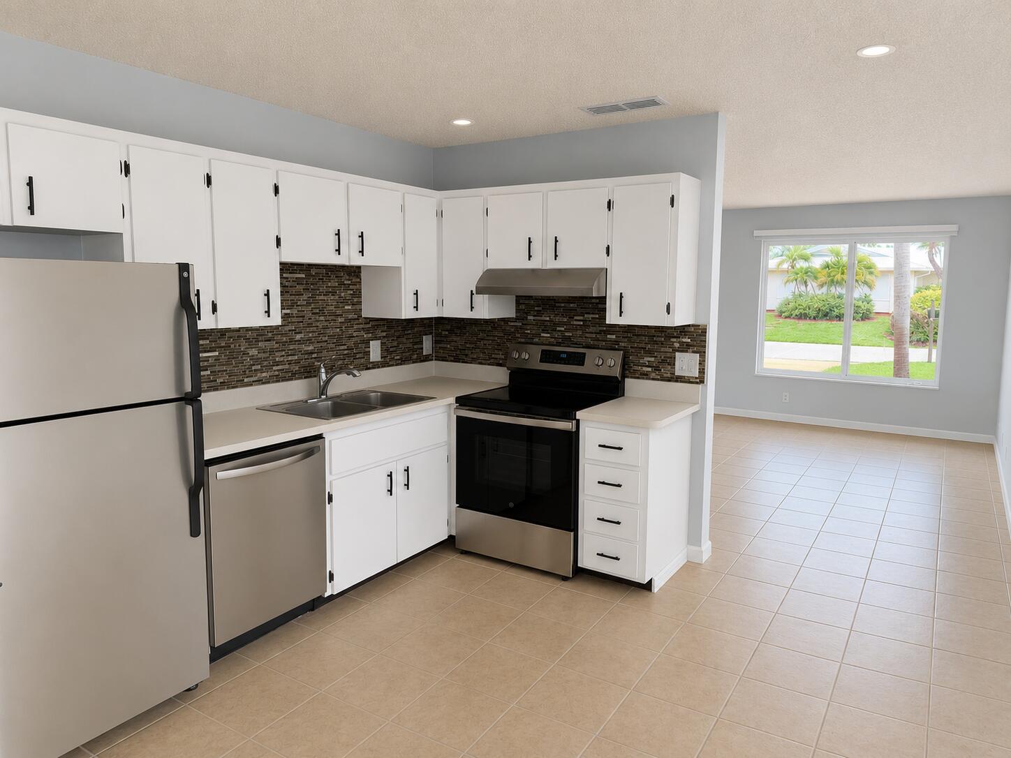 EASTRIDGE ESTATES - Residential Lease
