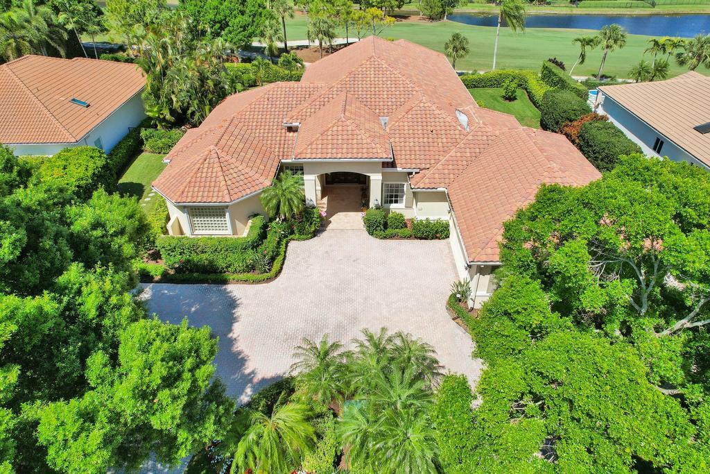 ADMIRALS COVE - Residential