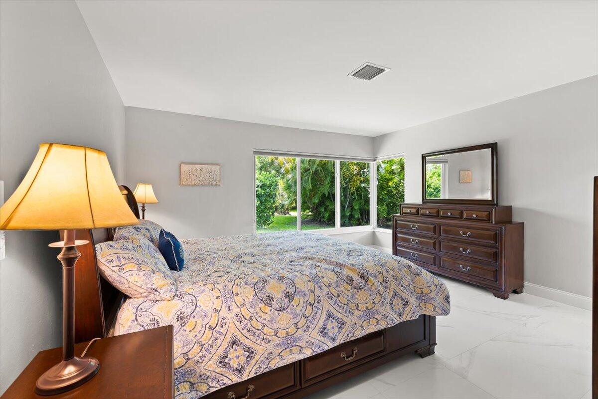 PALM CLUB CO-OP - Residential