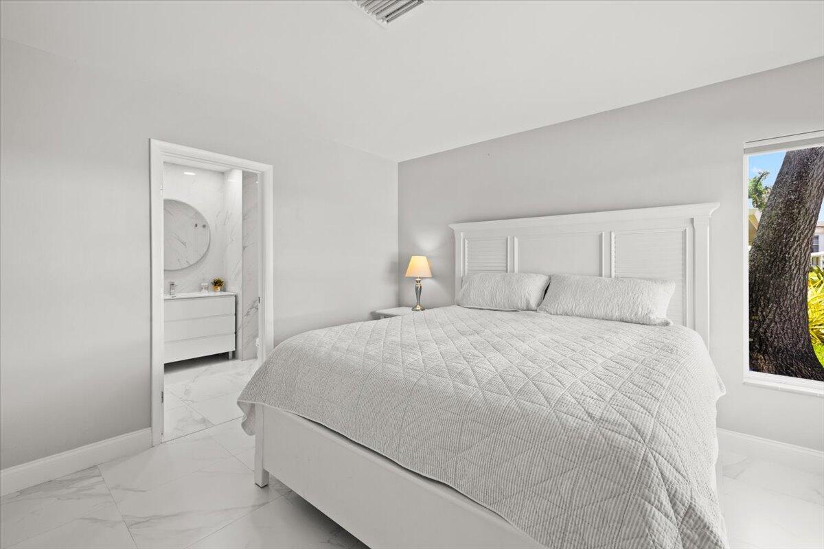 PALM CLUB CO-OP - Residential