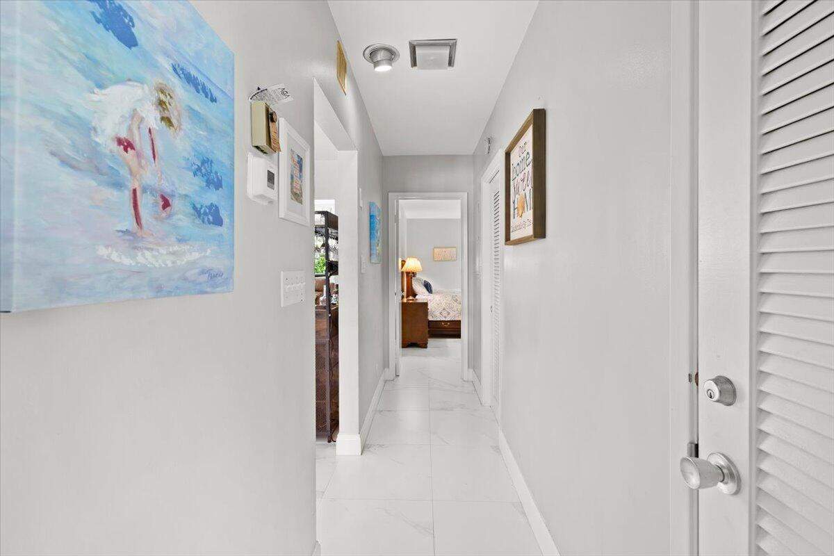 PALM CLUB CO-OP - Residential