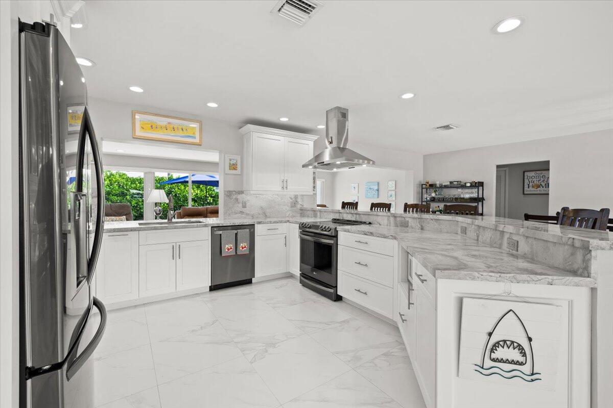 PALM CLUB CO-OP - Residential