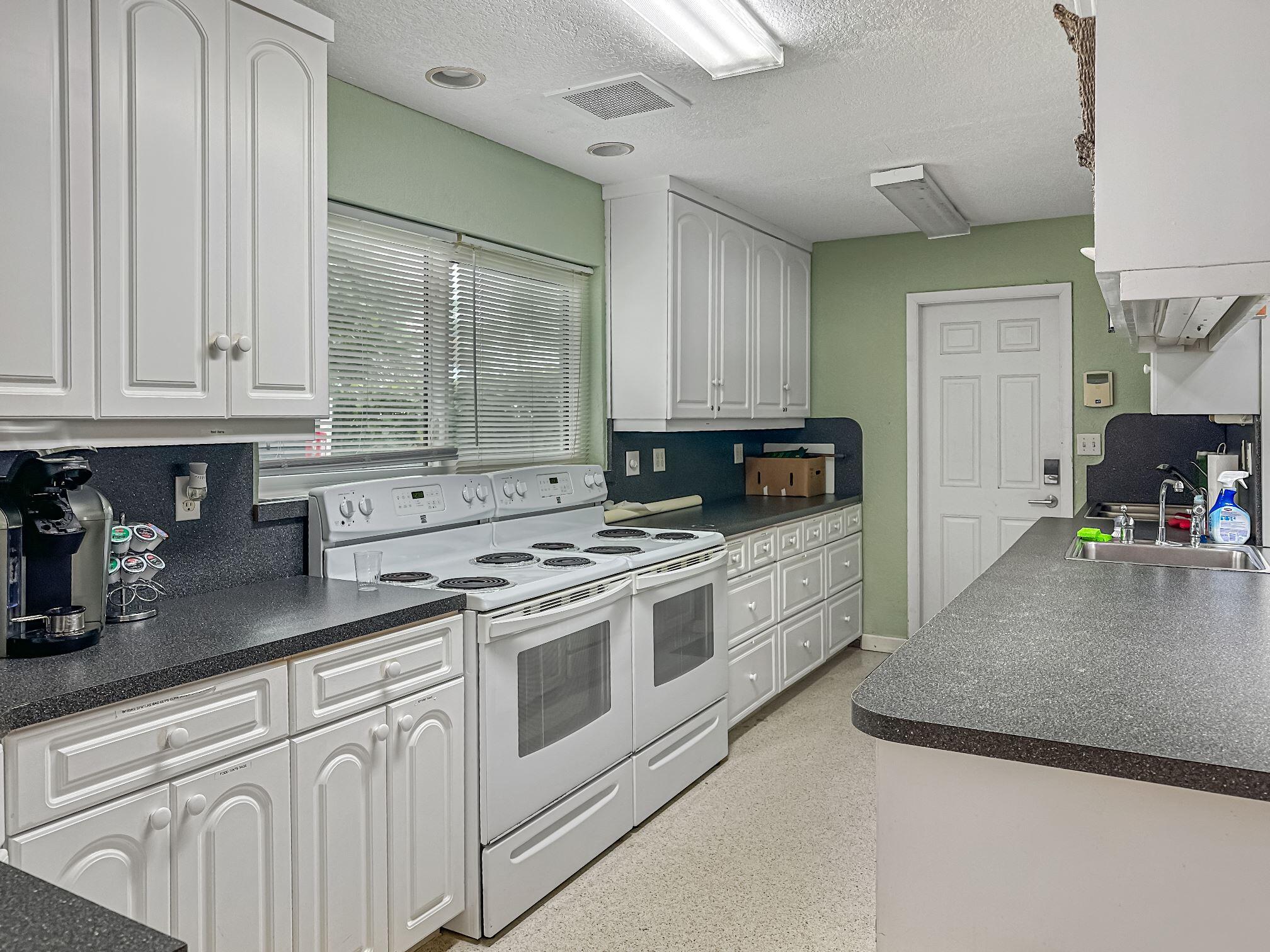 PALM CLUB CO-OP - Residential
