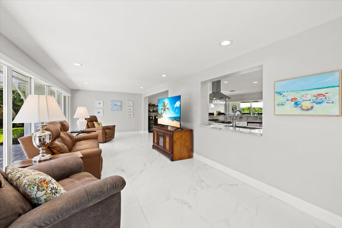 PALM CLUB CO-OP - Residential