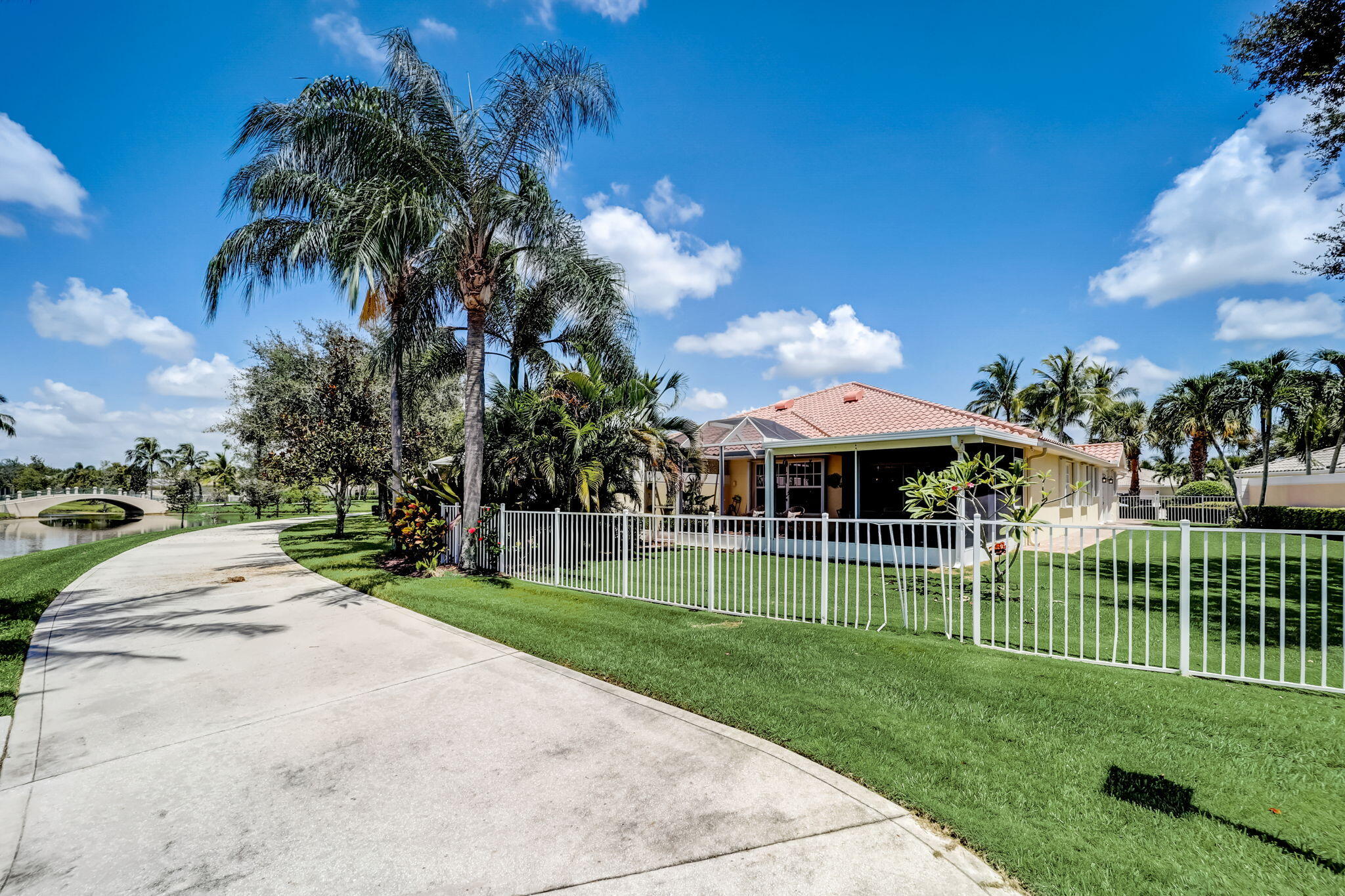 VILLAGEWALK OF WELLINGTON 3 - Residential