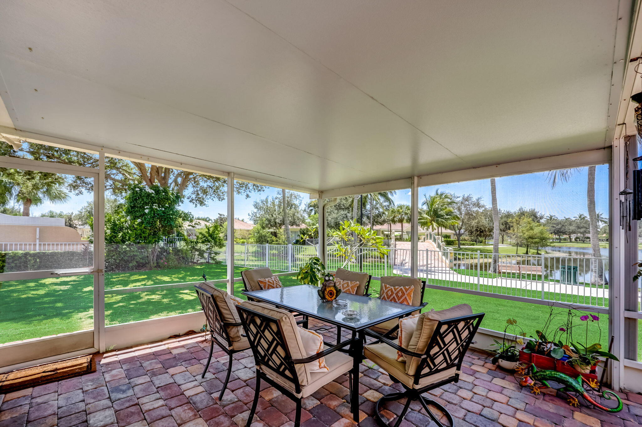 VILLAGEWALK OF WELLINGTON 3 - Residential