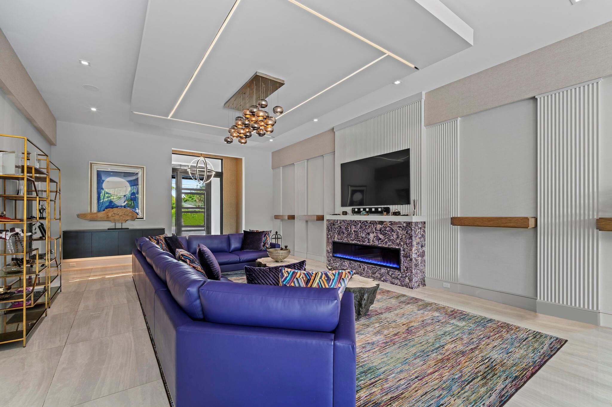 CAMPUS HEIGHTS - Residential