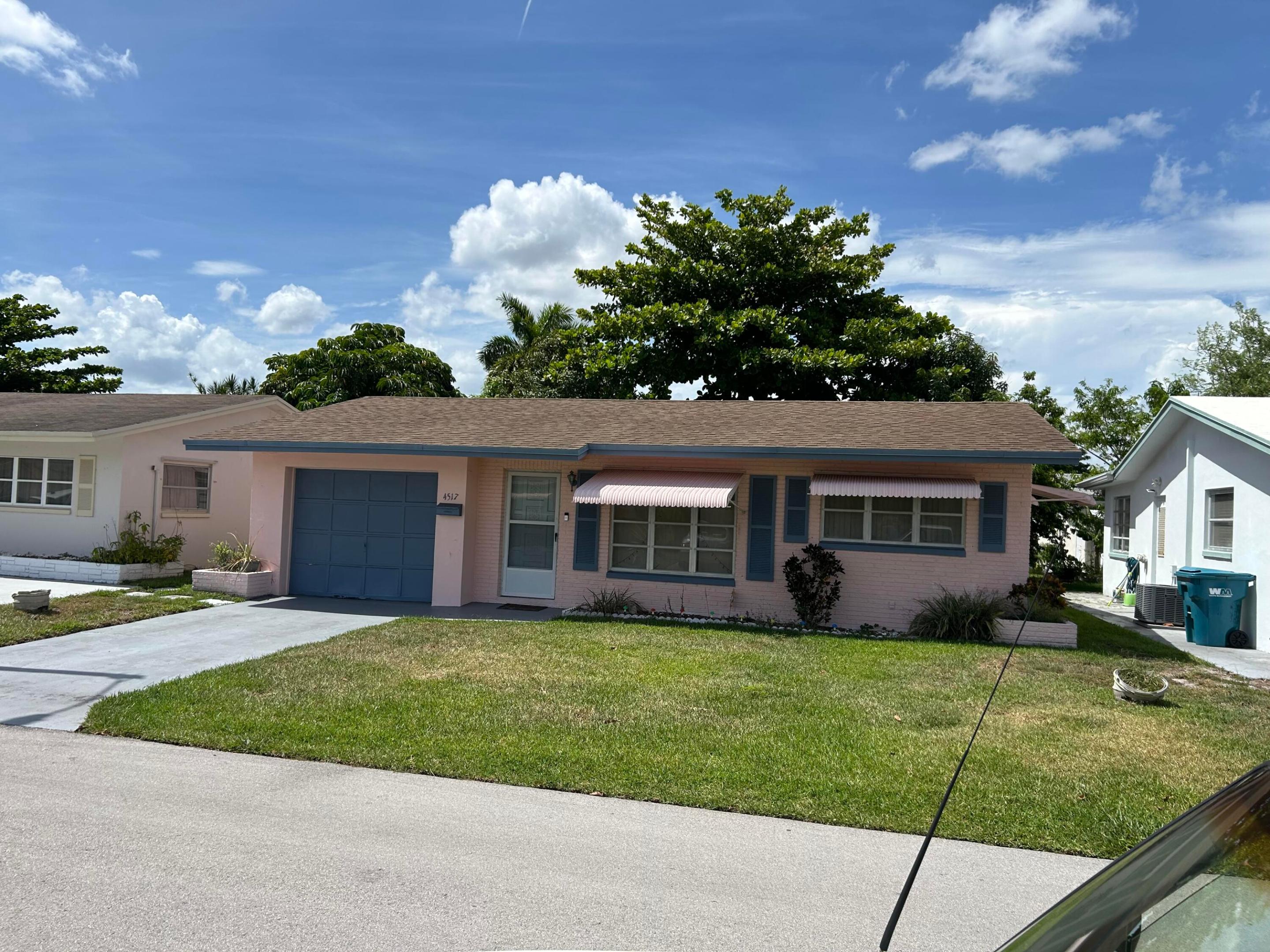MAINLANDS OF TAMARAC LAKES - Residential