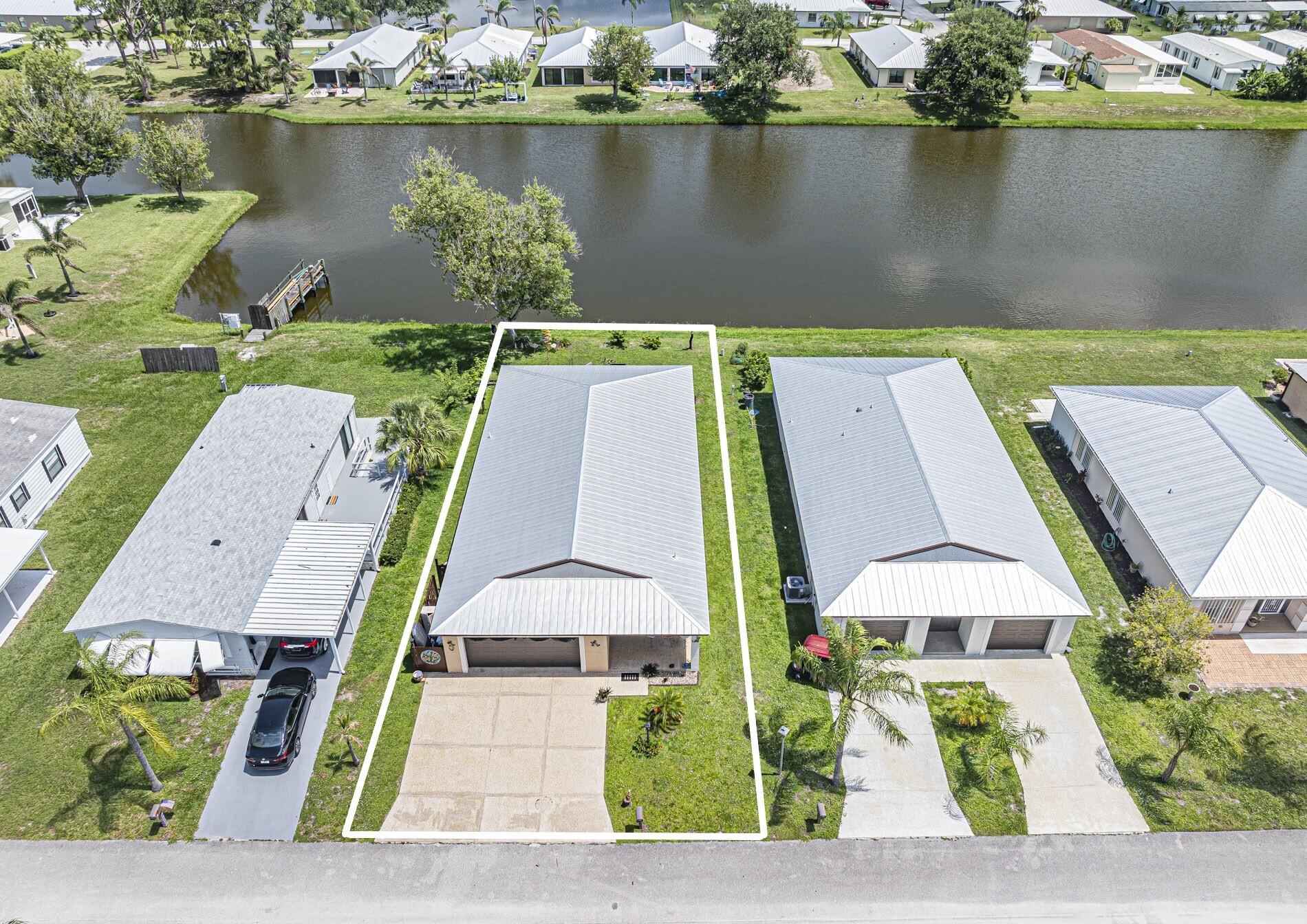 SPANISH LAKES COUNTRY CLUB VILL LEASEHOLD ESTATES - Residential