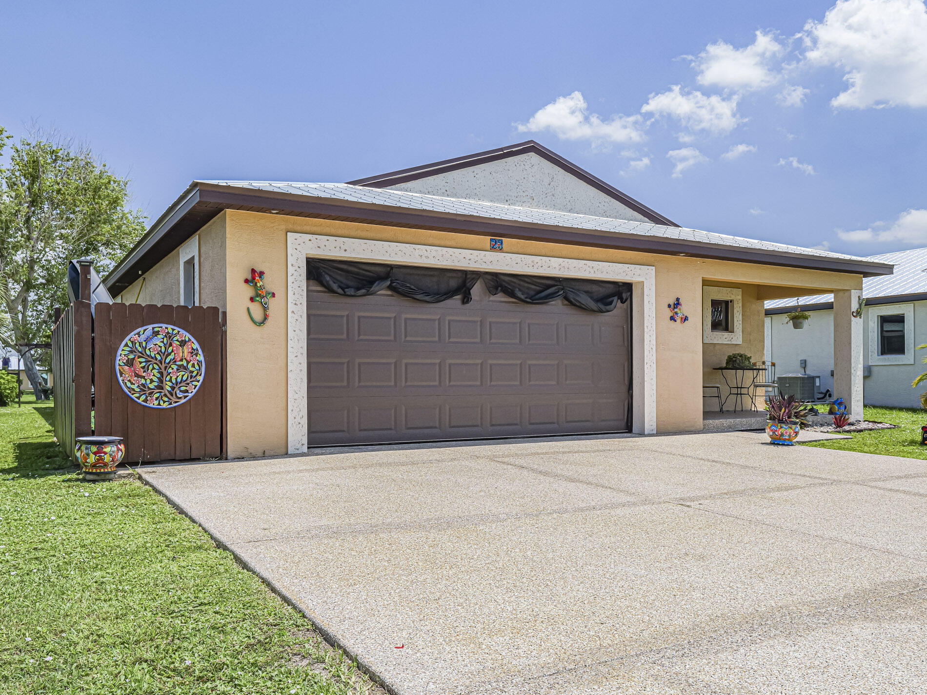 SPANISH LAKES COUNTRY CLUB VILL LEASEHOLD ESTATES - Residential