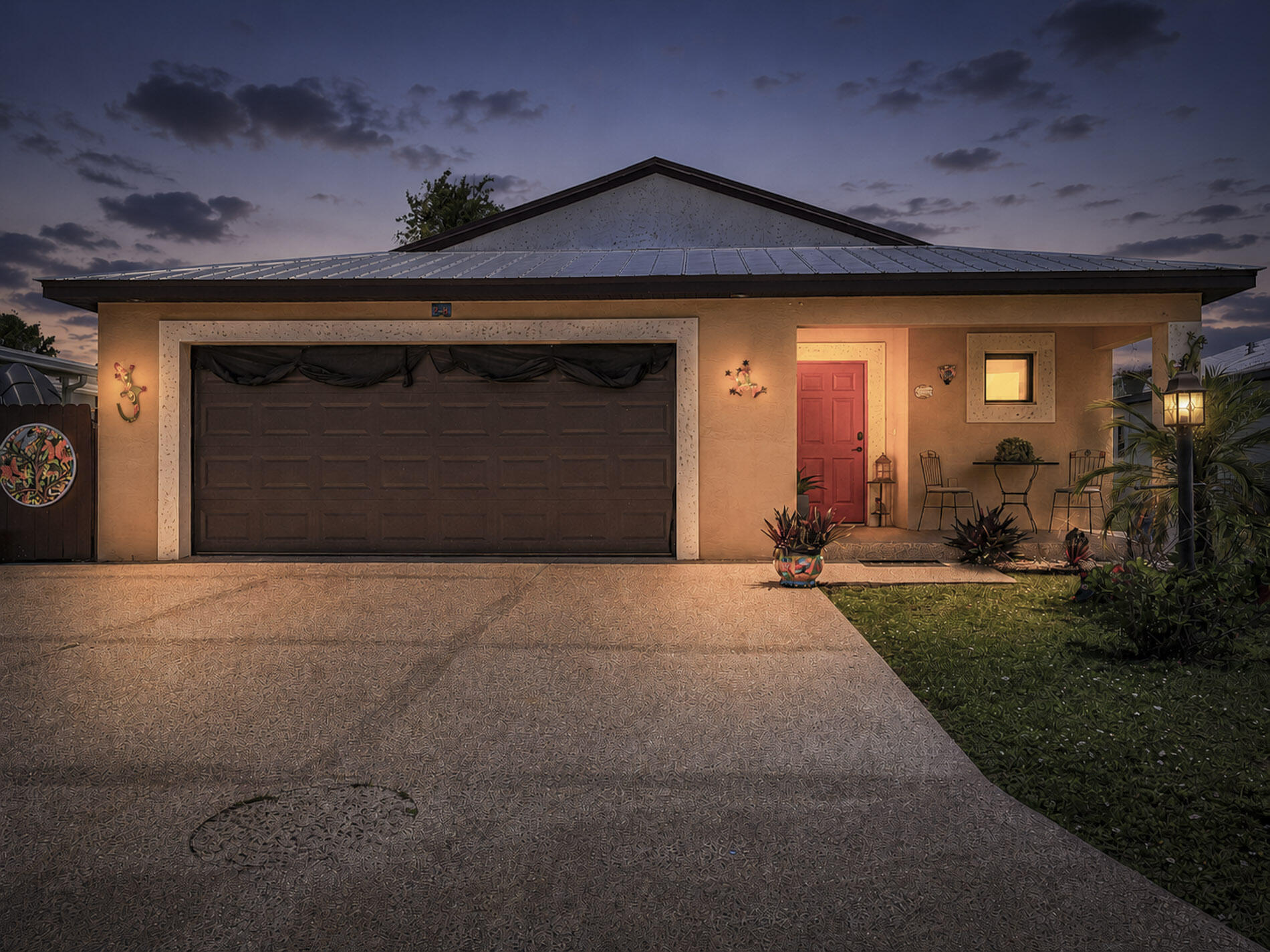 SPANISH LAKES COUNTRY CLUB VILL LEASEHOLD ESTATES - Residential