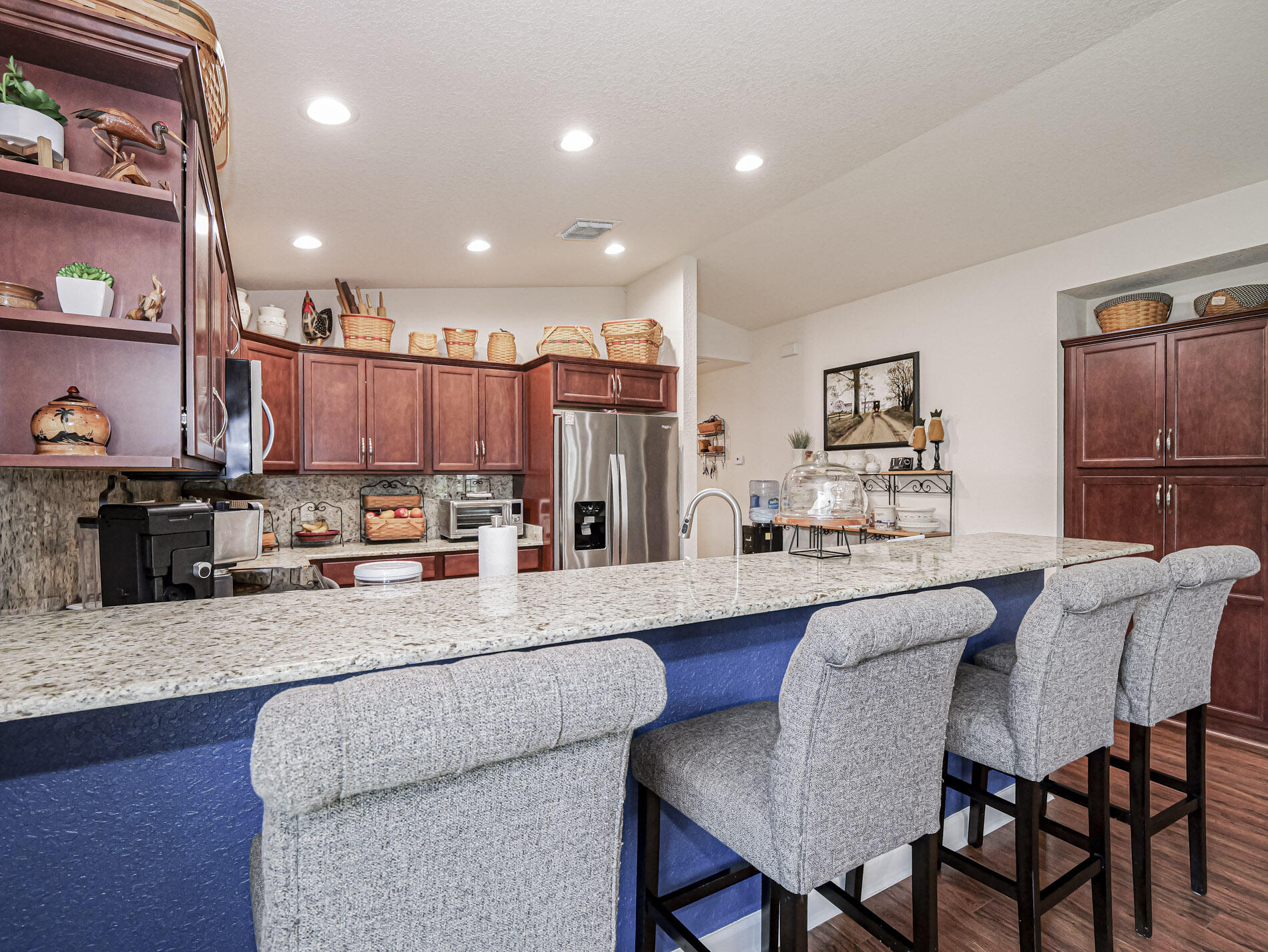 SPANISH LAKES COUNTRY CLUB VILL LEASEHOLD ESTATES - Residential