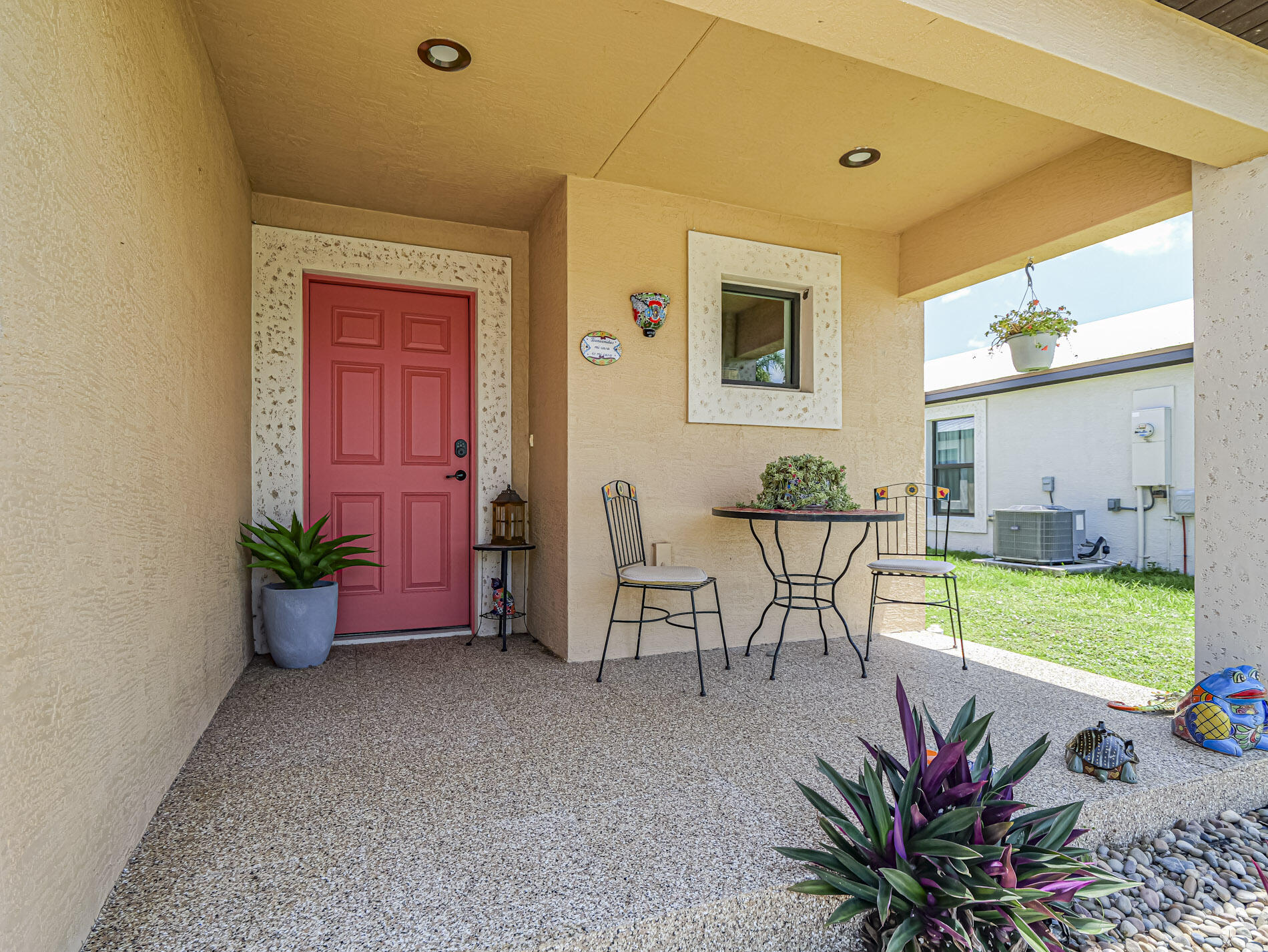 SPANISH LAKES COUNTRY CLUB VILL LEASEHOLD ESTATES - Residential