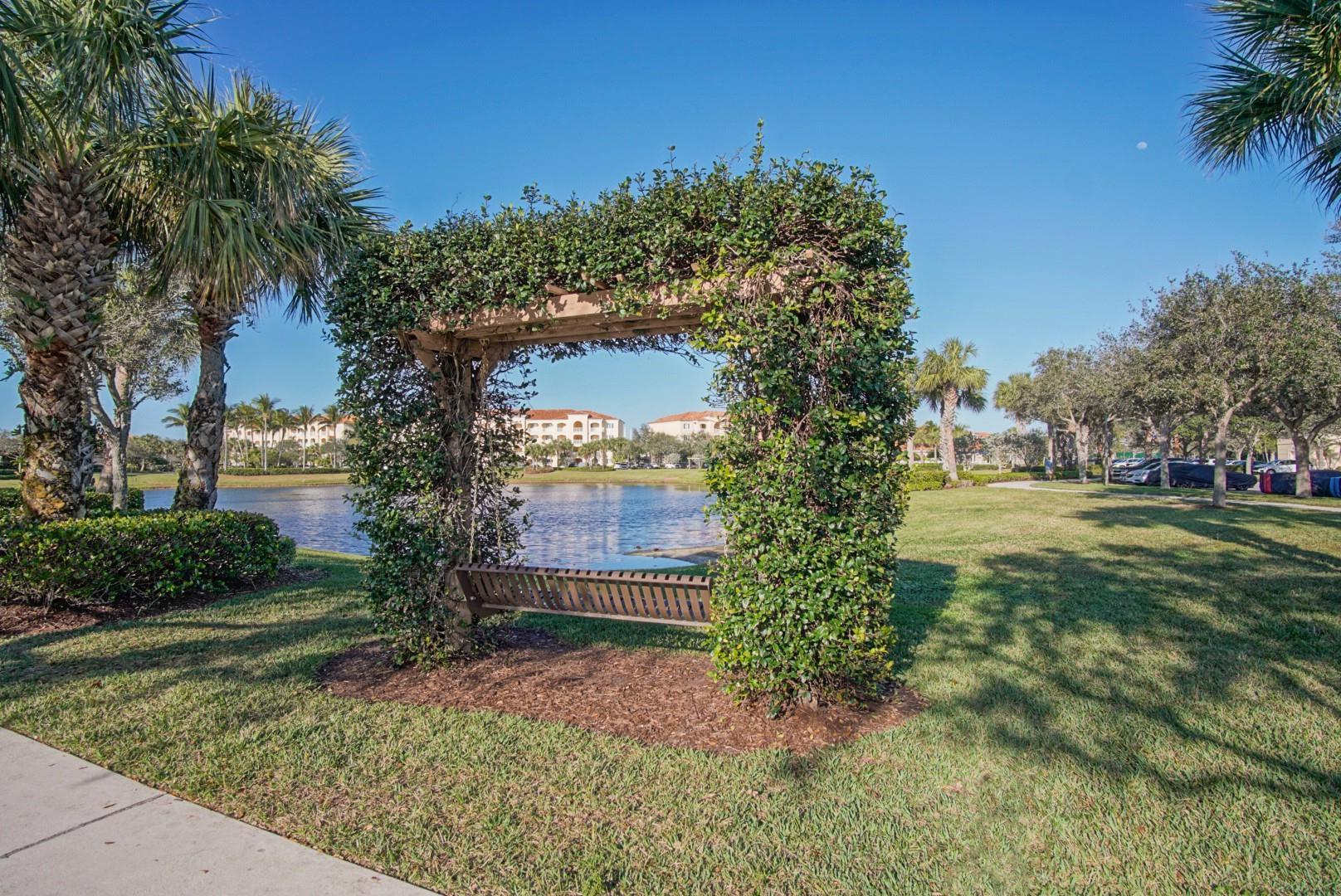 Harbour Isle West - Residential