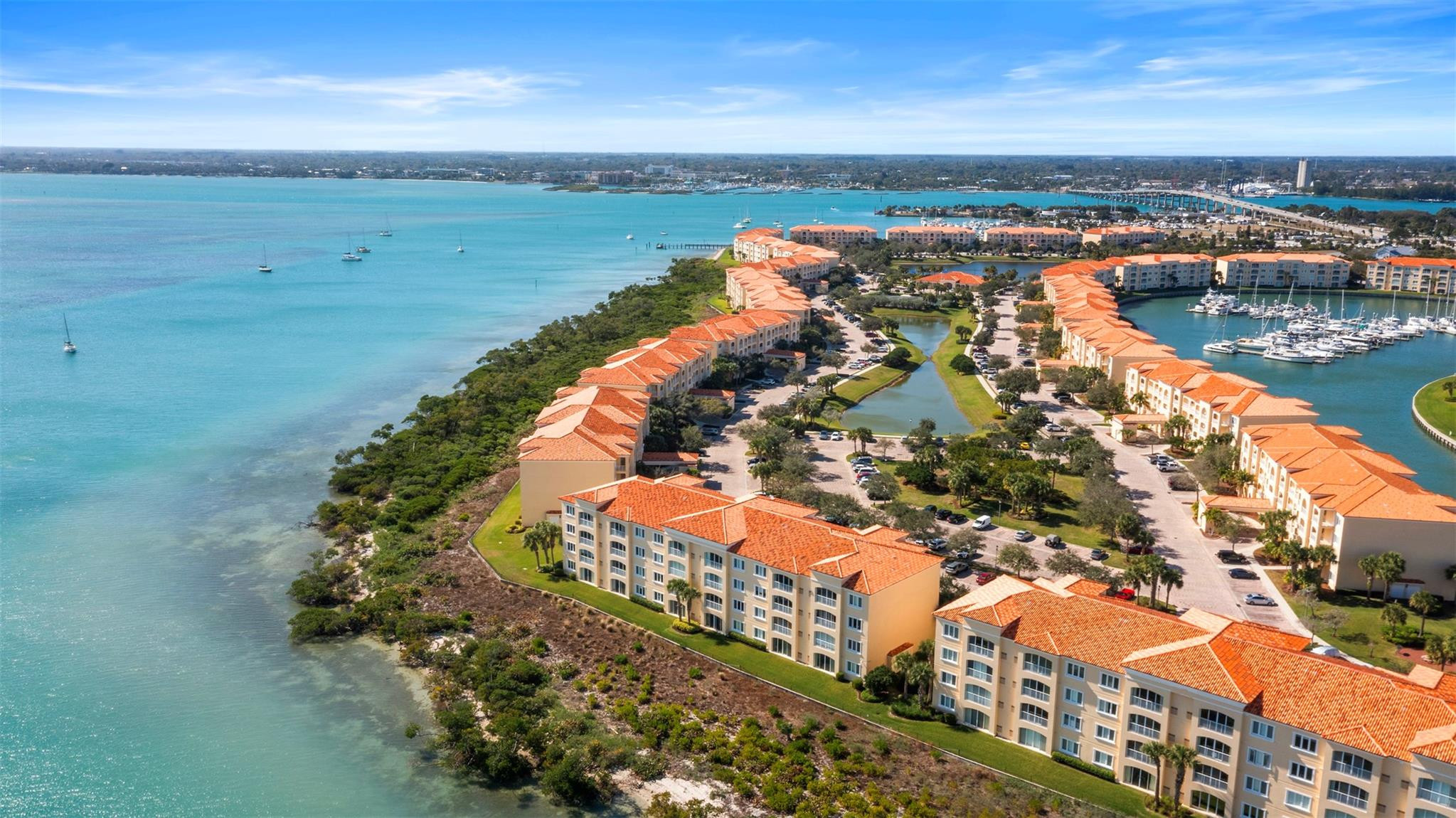 Harbour Isle West - Residential