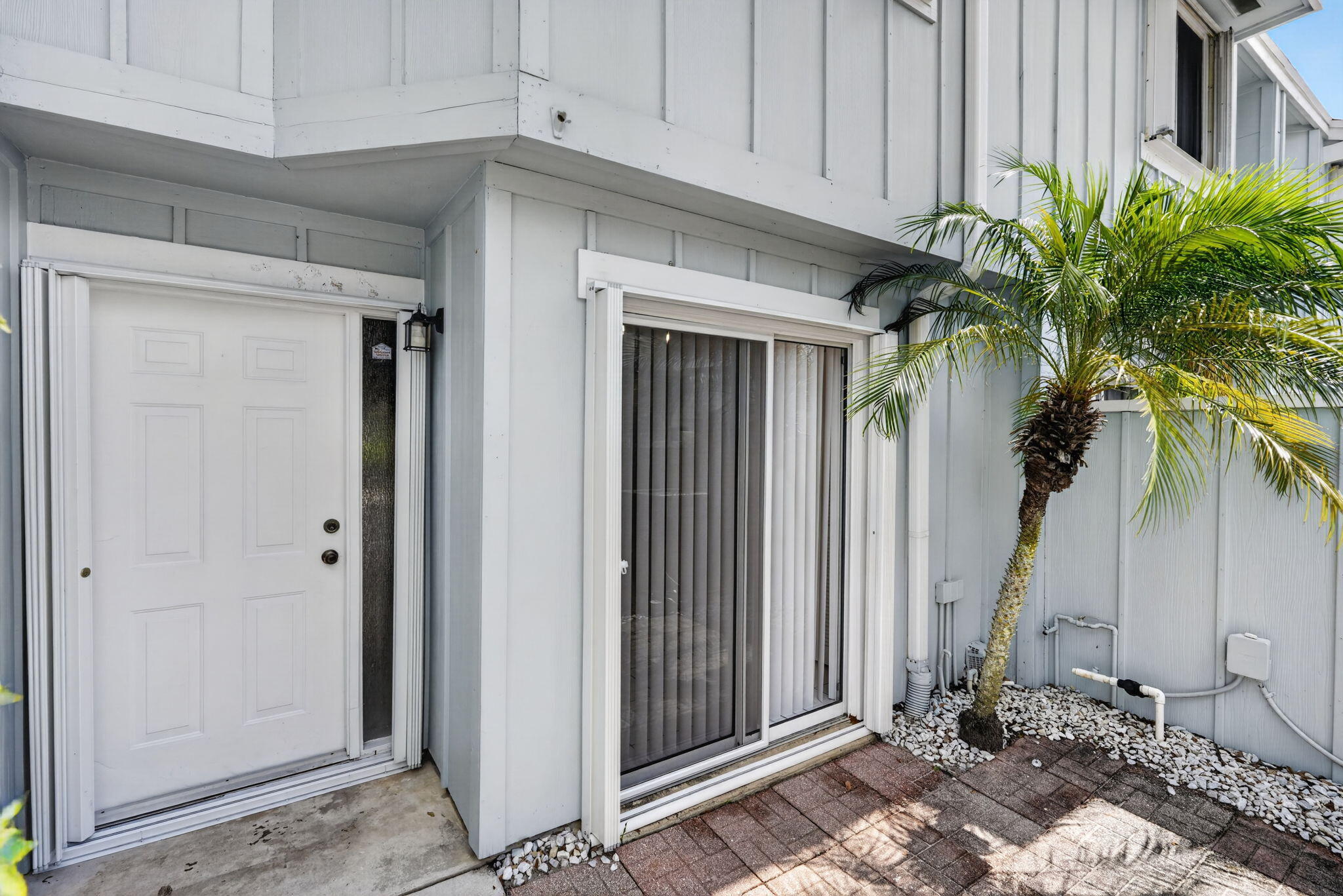 RIVERWALK 2 - Residential Lease