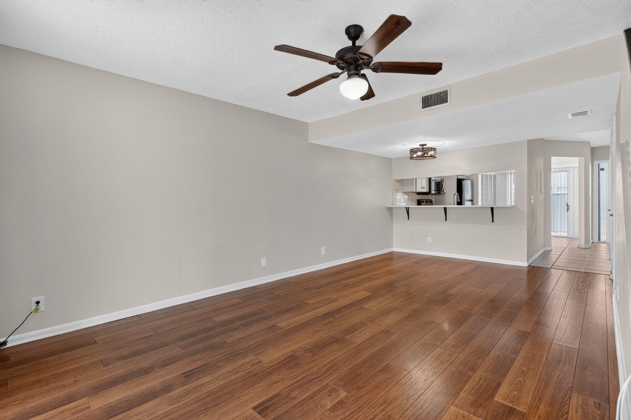 RIVERWALK 2 - Residential Lease