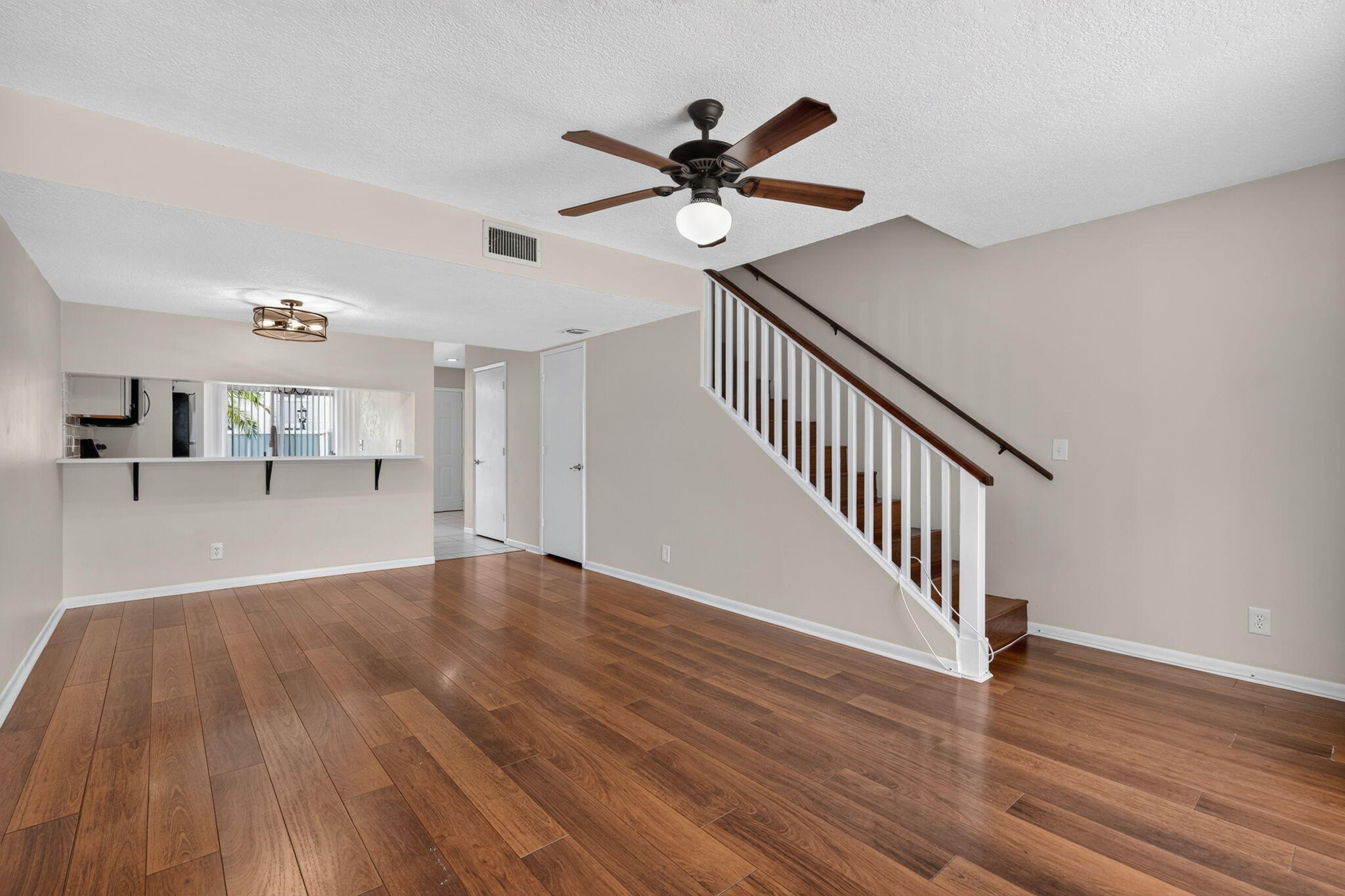 RIVERWALK 2 - Residential Lease