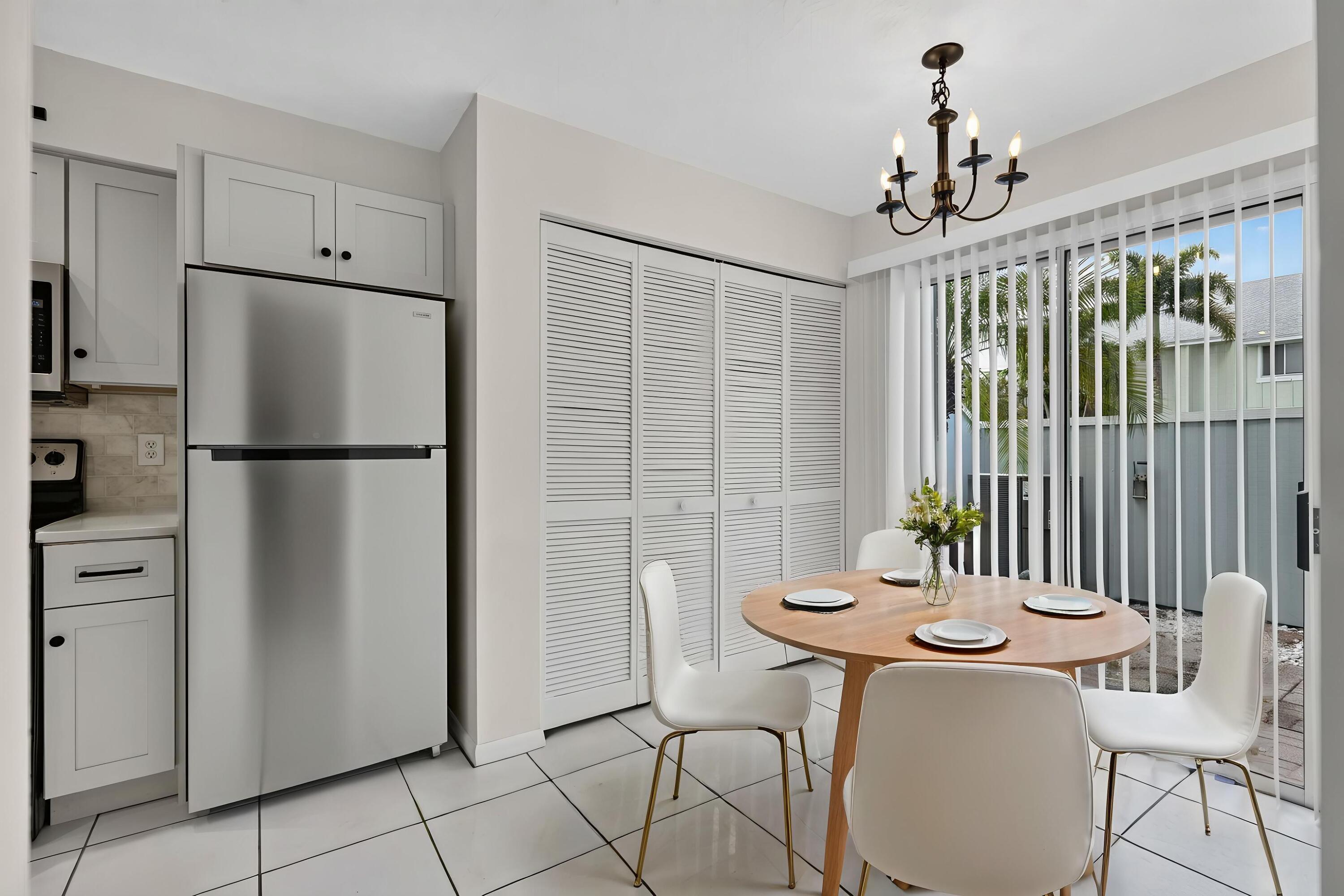 RIVERWALK 2 - Residential Lease