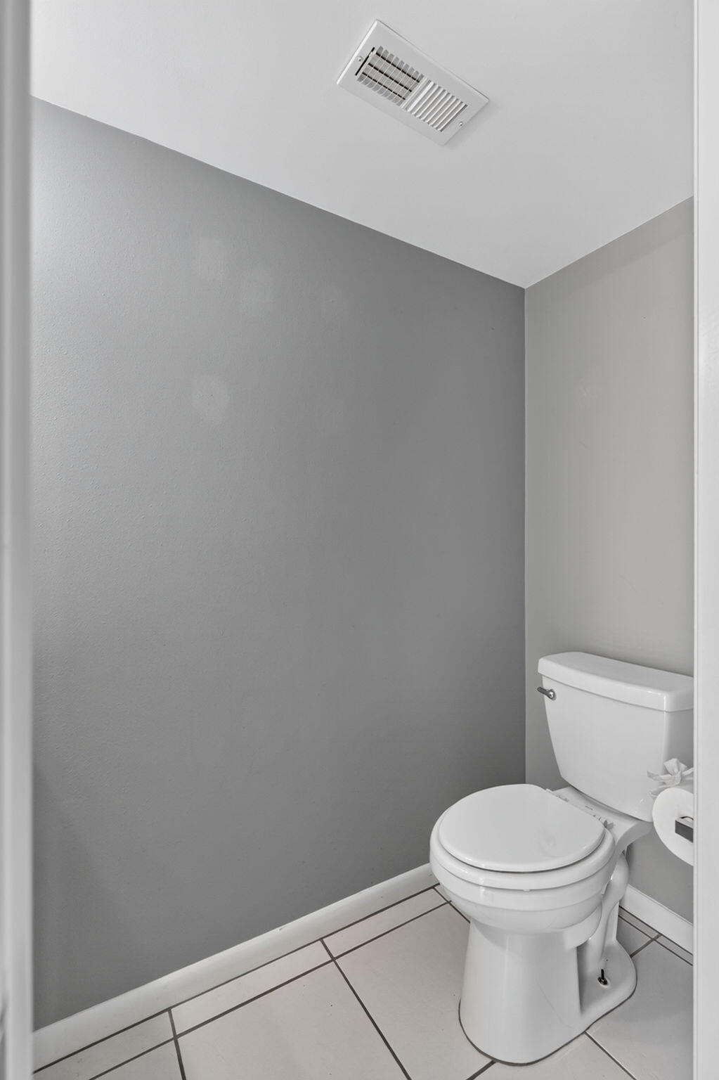 RIVERWALK 2 - Residential Lease