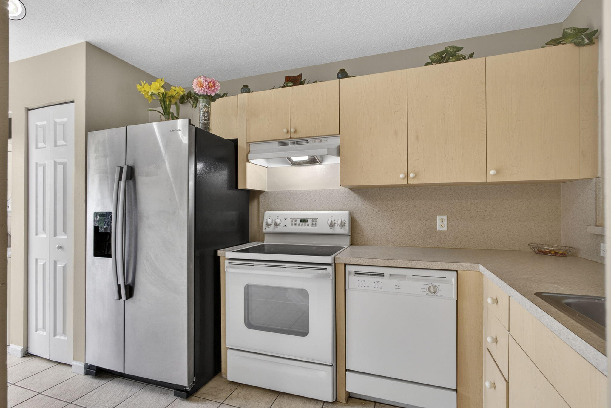 COVE AT BRIAR BAY CONDO - Residential