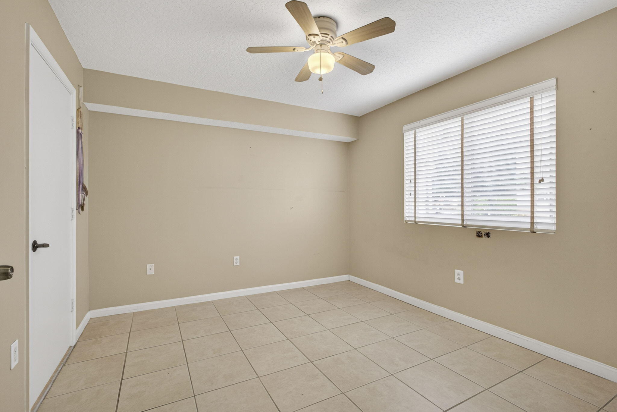 COVE AT BRIAR BAY CONDO - Residential