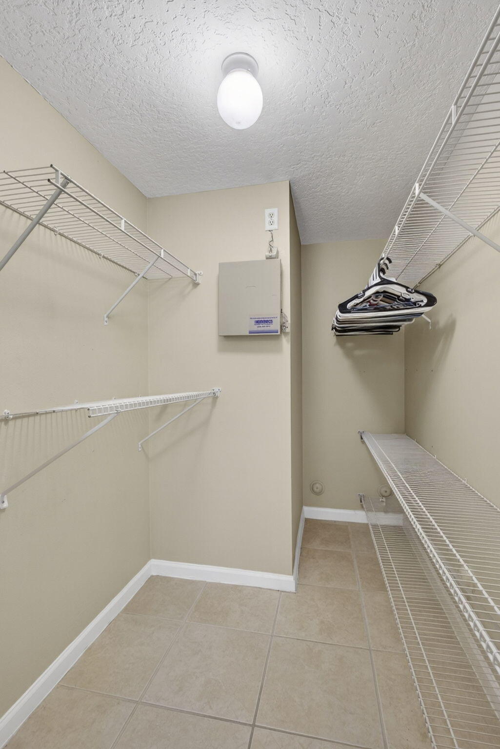 COVE AT BRIAR BAY CONDO - Residential