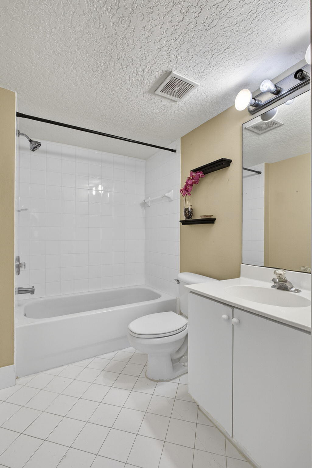 COVE AT BRIAR BAY CONDO - Residential