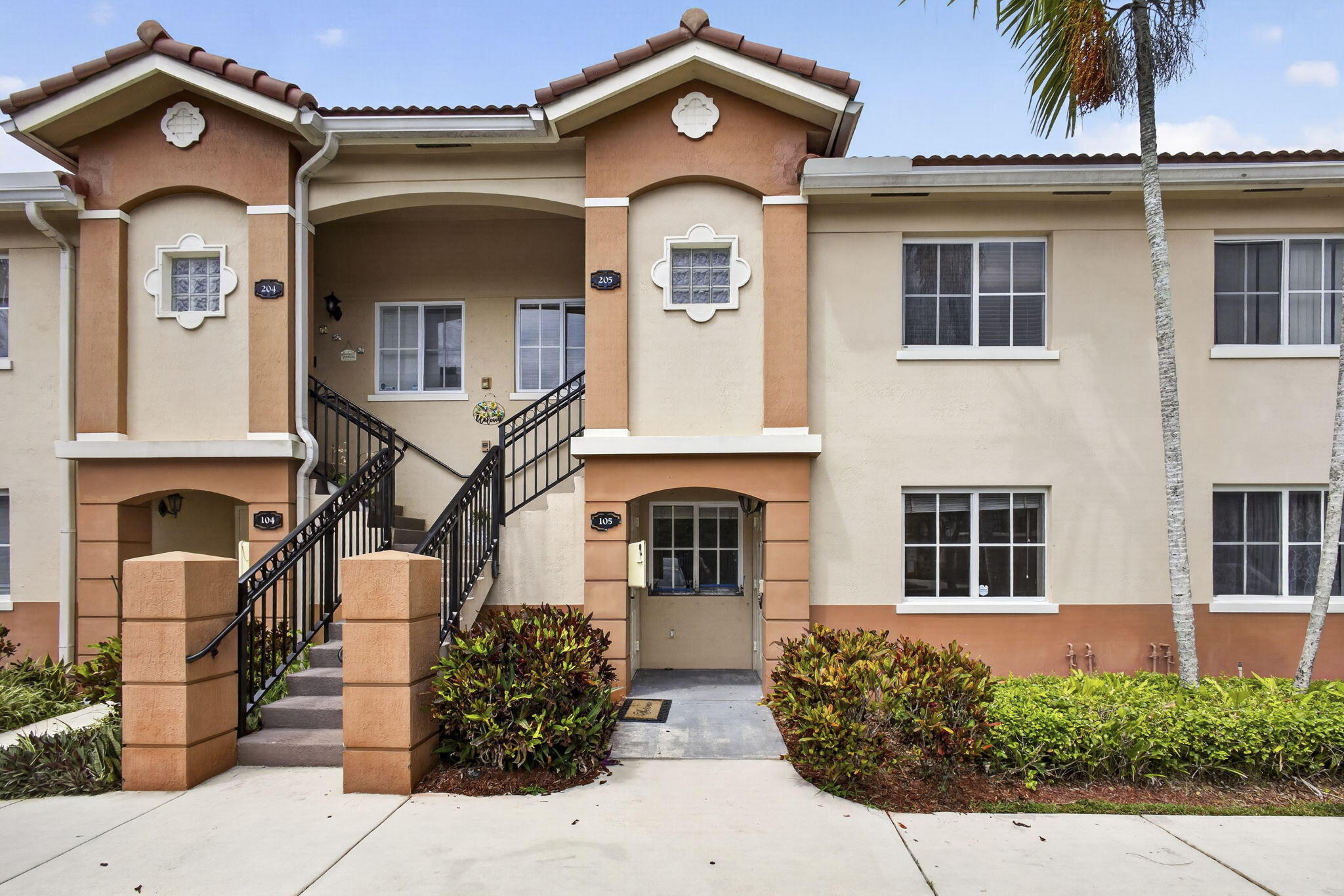 COVE AT BRIAR BAY CONDO - Residential