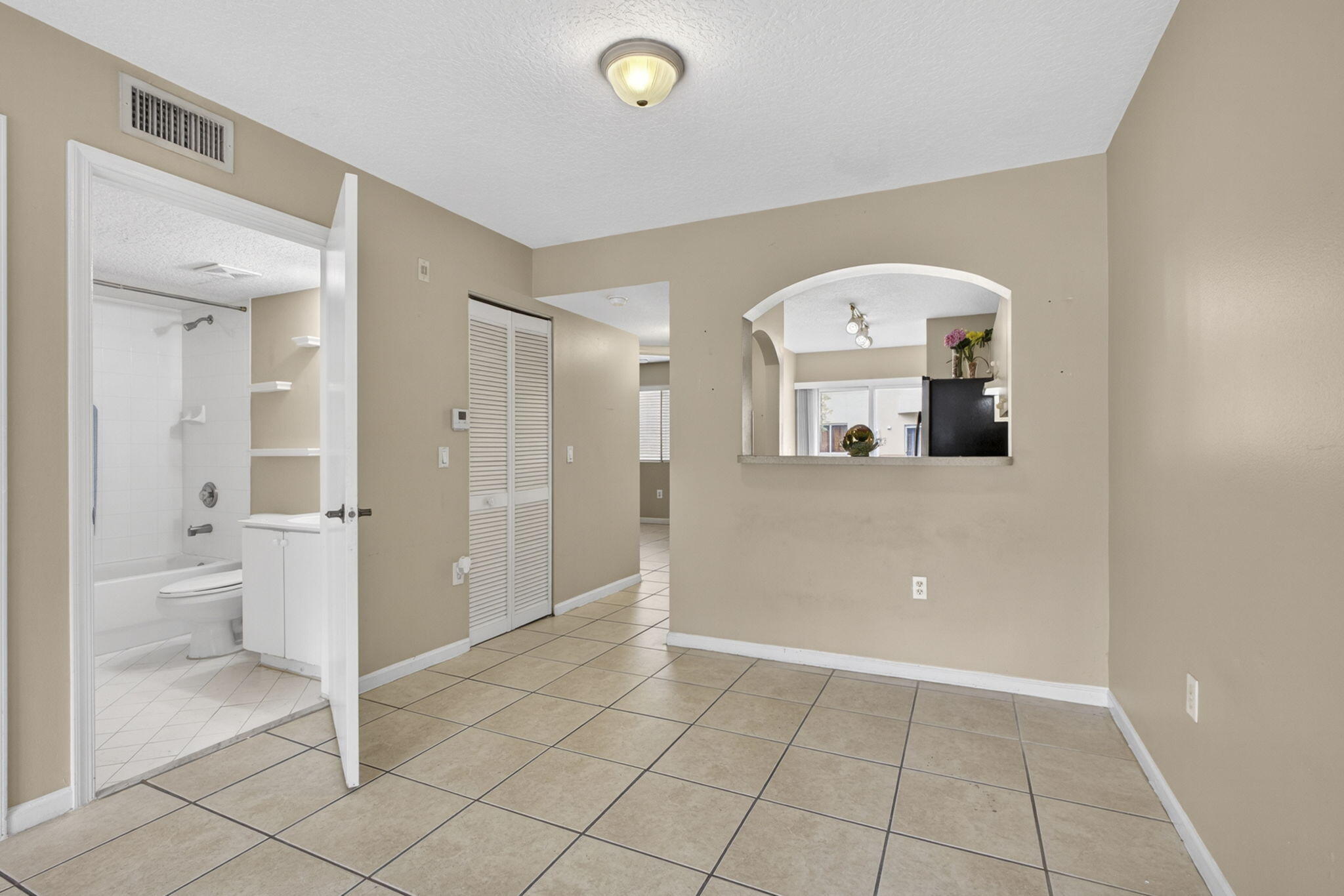 COVE AT BRIAR BAY CONDO - Residential