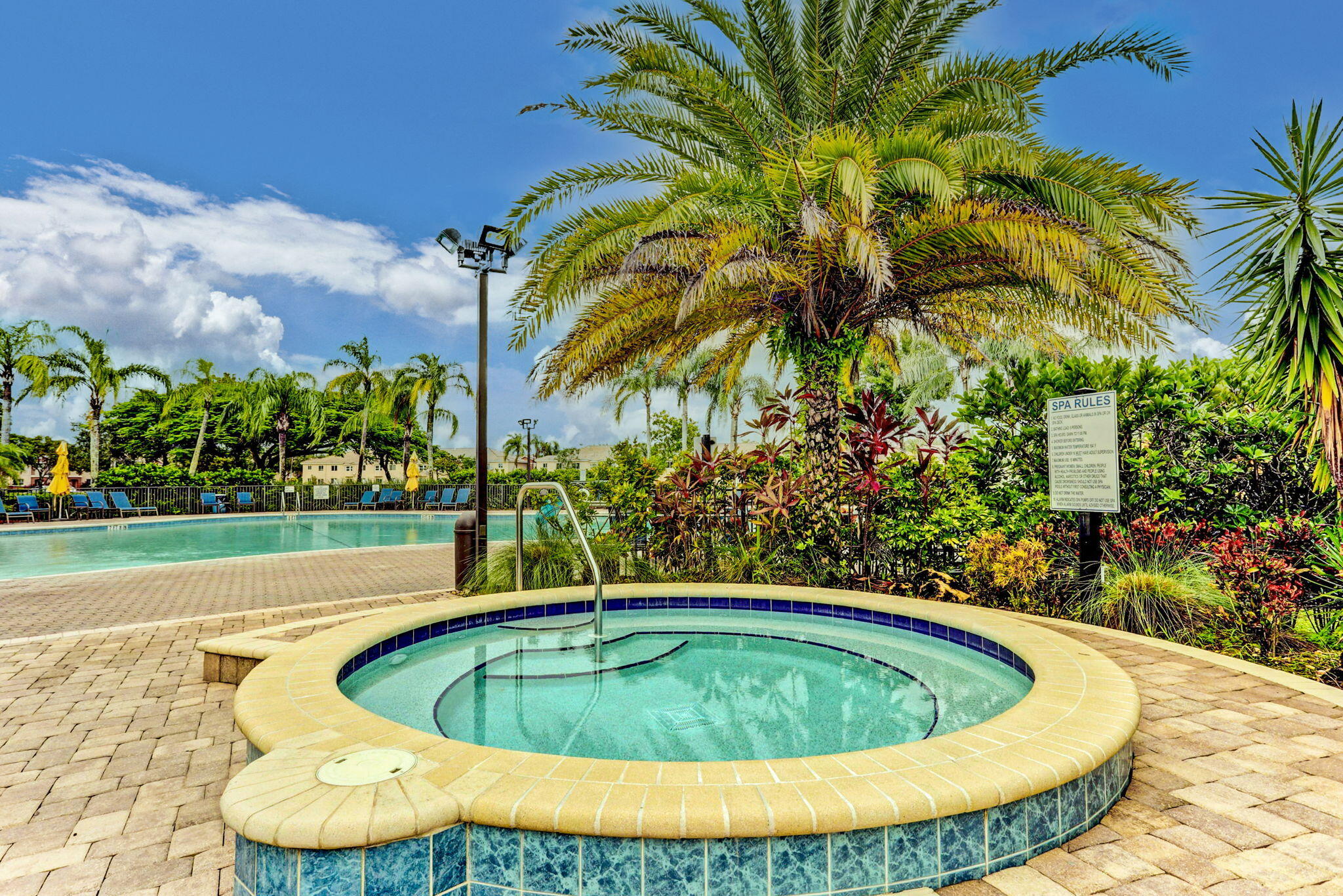 COVE AT BRIAR BAY CONDO - Residential