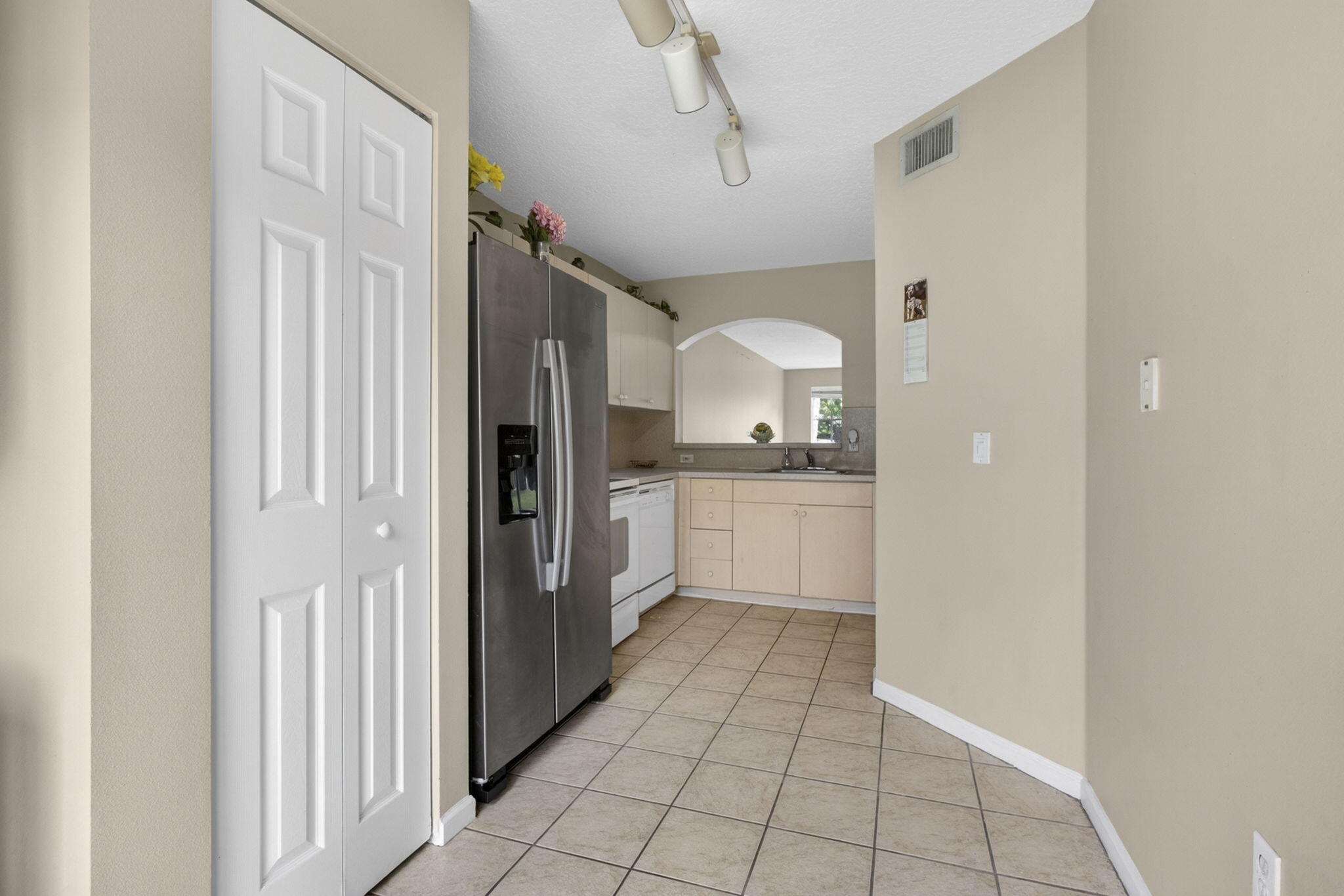 COVE AT BRIAR BAY CONDO - Residential