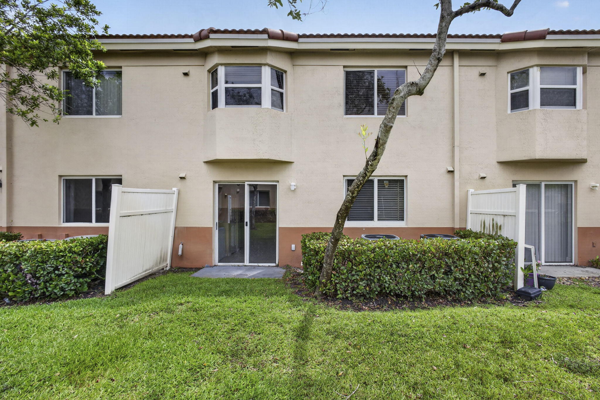 COVE AT BRIAR BAY CONDO - Residential