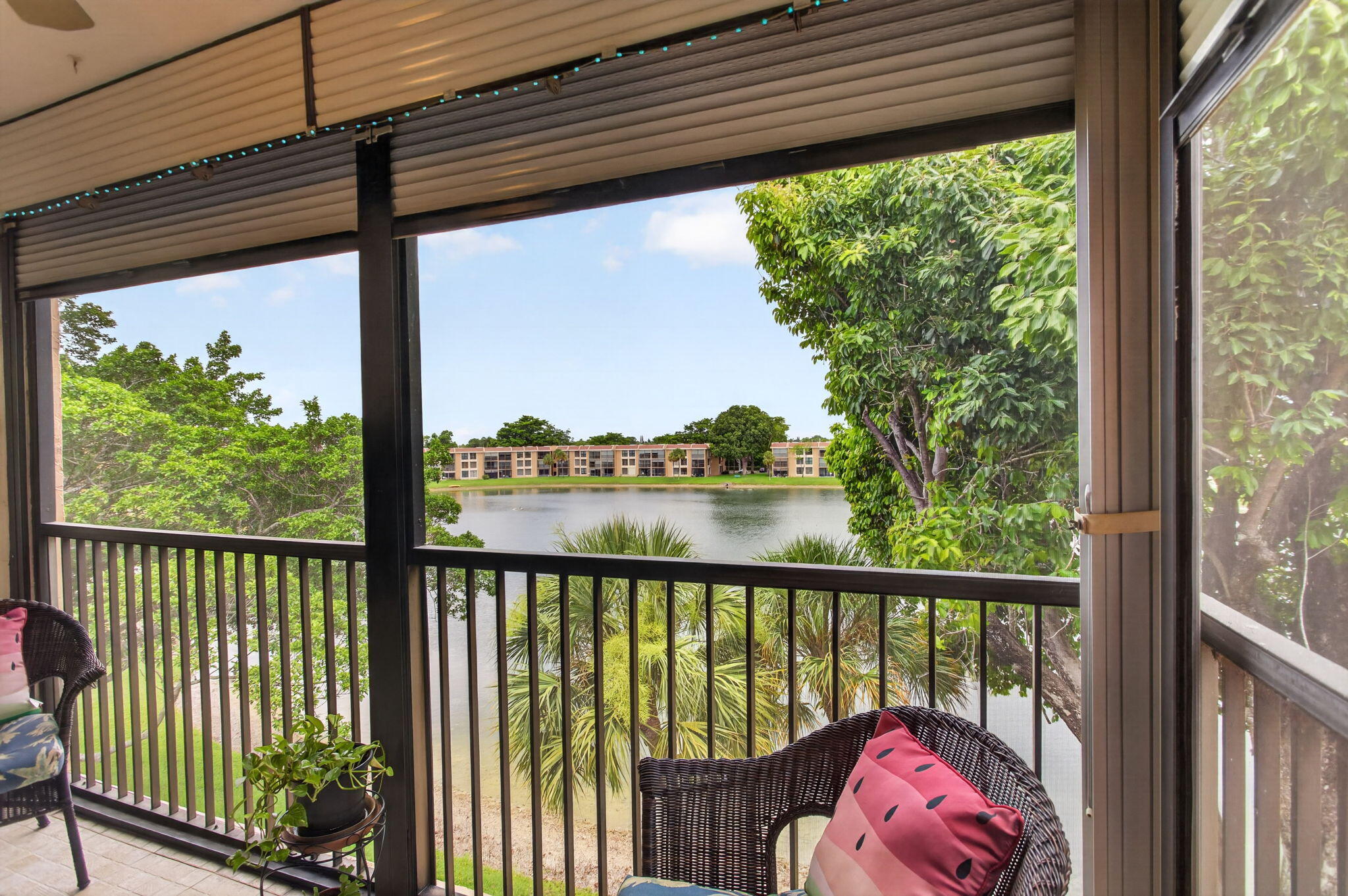 CORAL GATE V CONDO - Residential