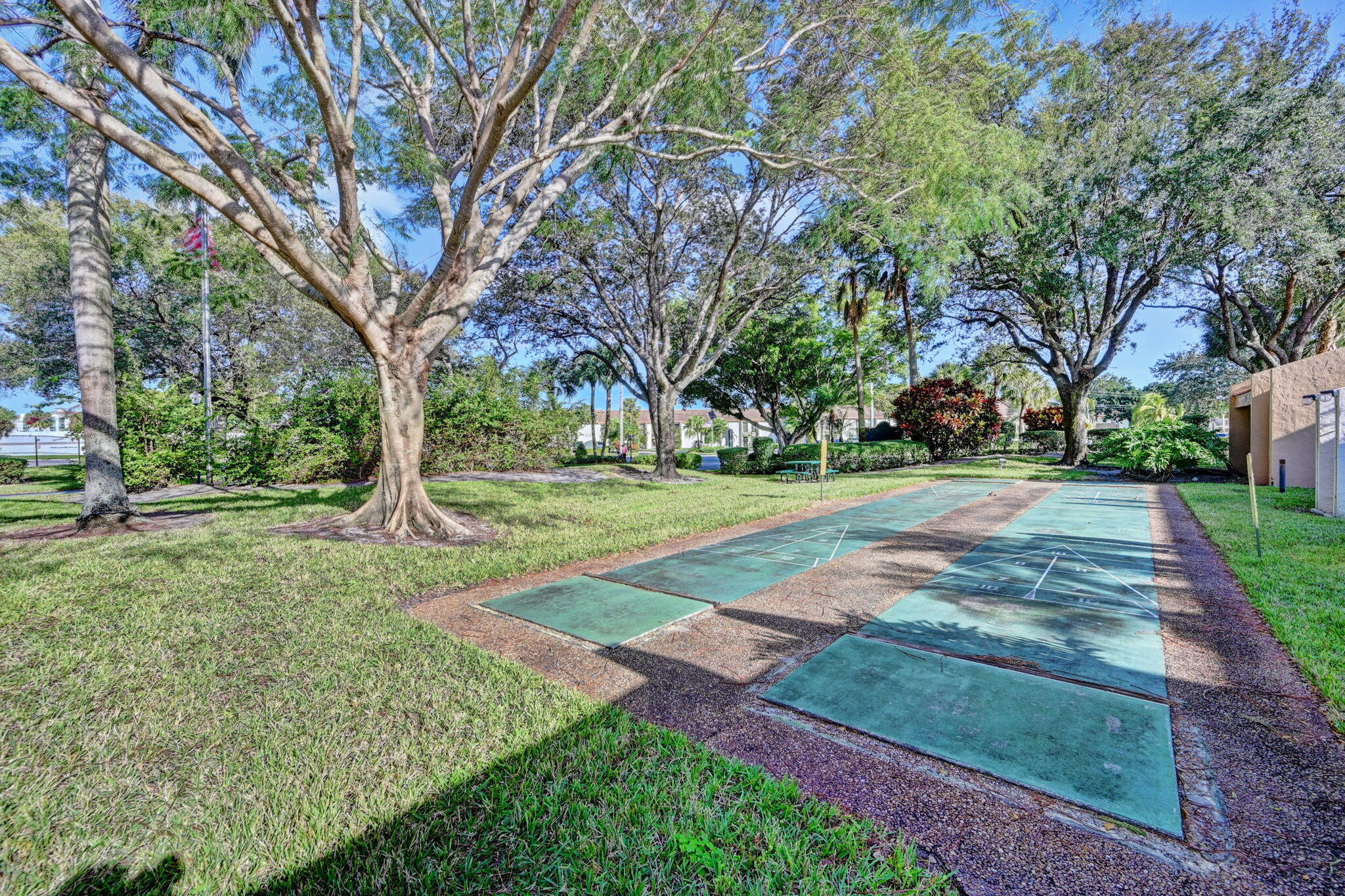 CORAL GATE V CONDO - Residential