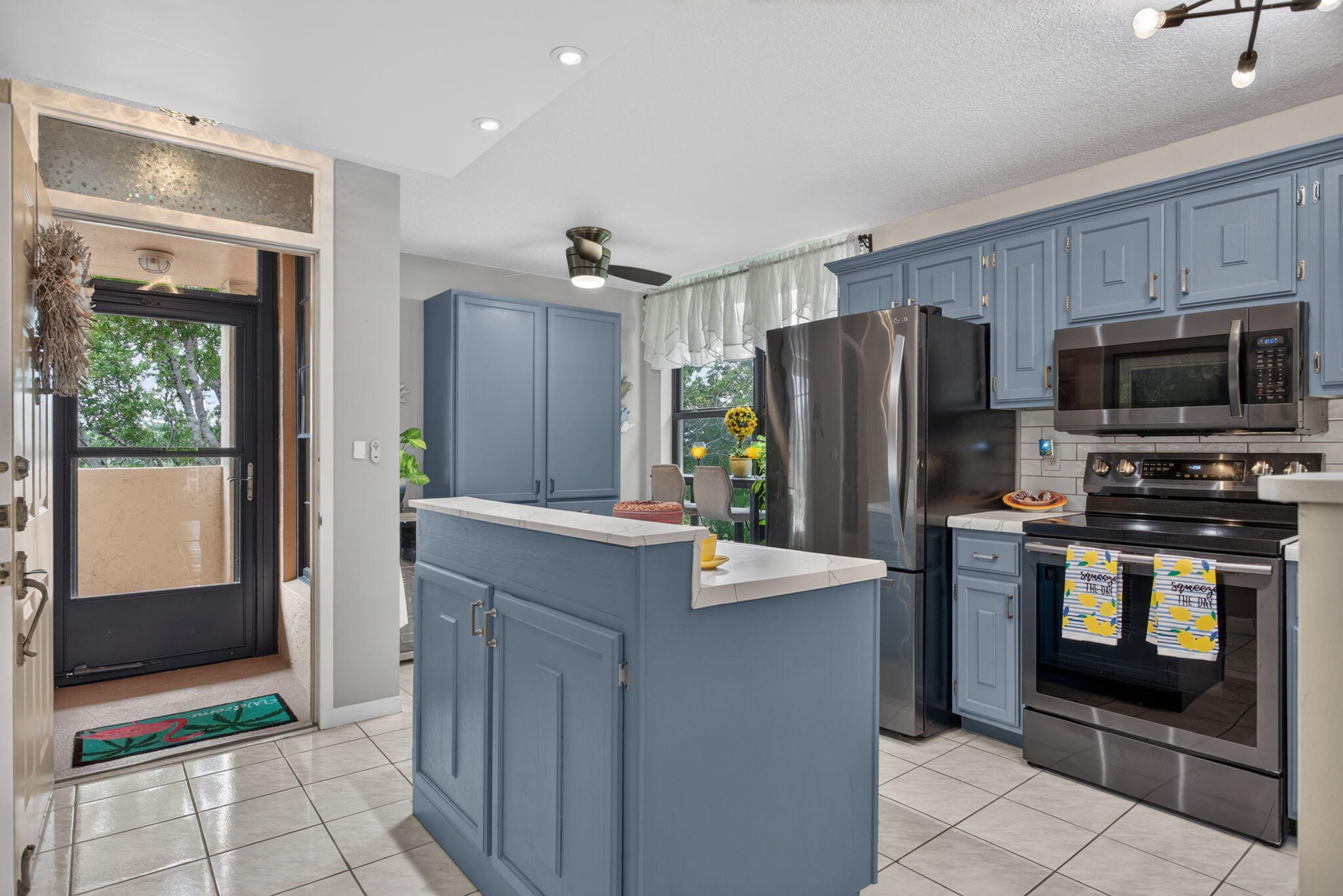 CORAL GATE V CONDO - Residential
