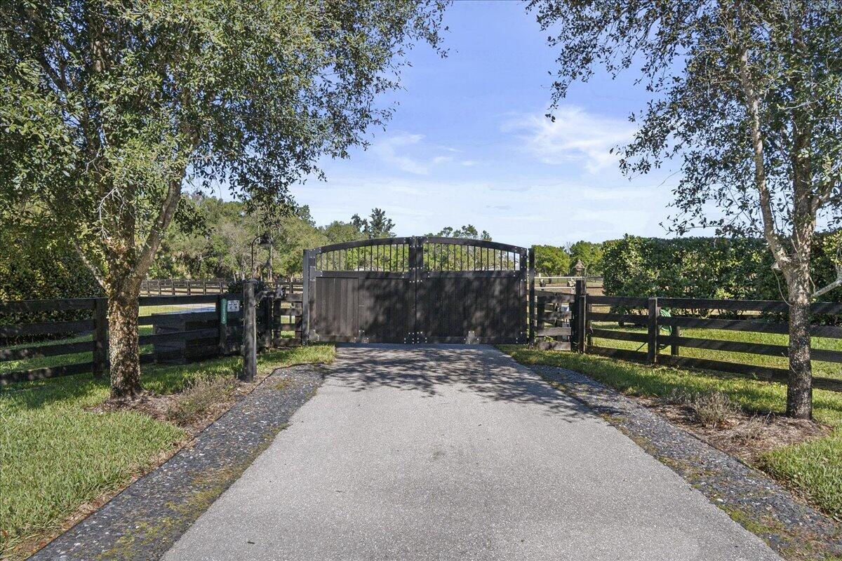 JUPITER FARMS & GROVES - Residential