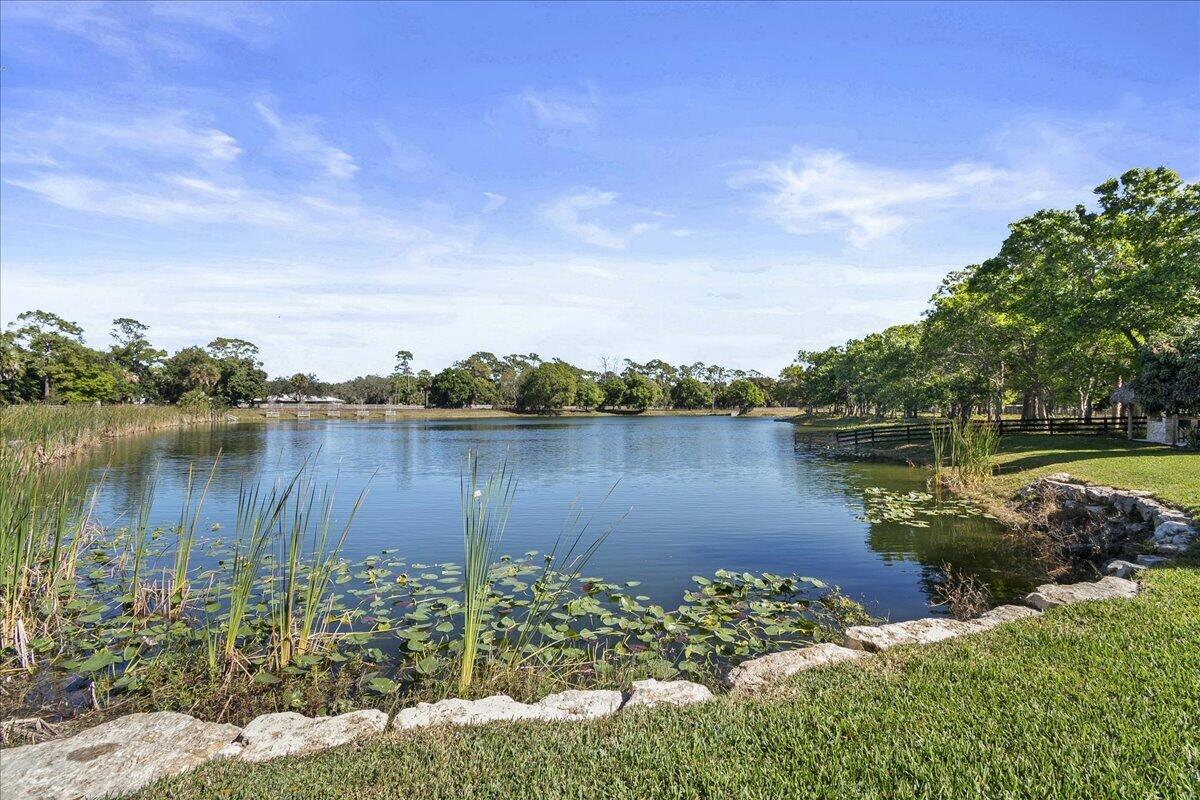 JUPITER FARMS & GROVES - Residential
