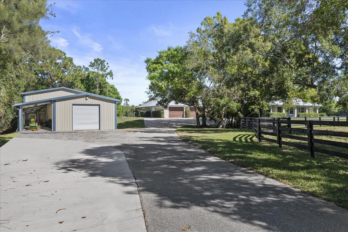 JUPITER FARMS & GROVES - Residential